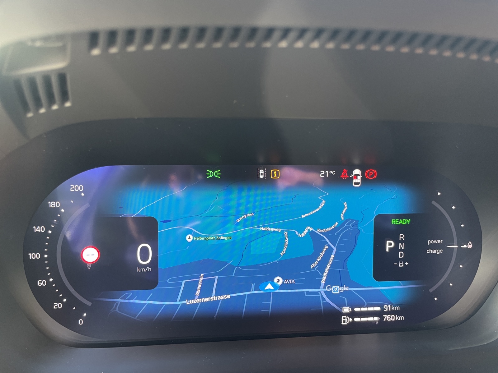 VOLVO XC60 2.0 T6 TE Plus Dark eAWD-image-15