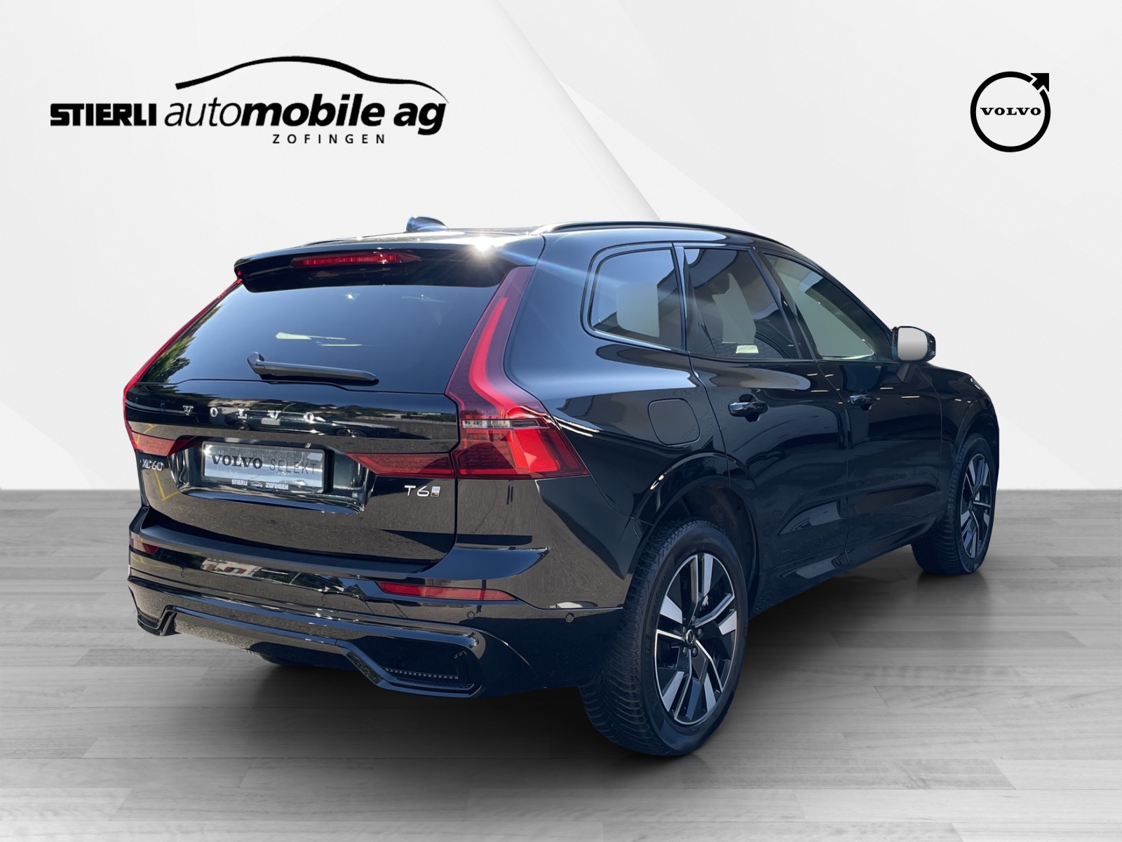 VOLVO XC60 2.0 T6 TE Plus Dark eAWD-image-4