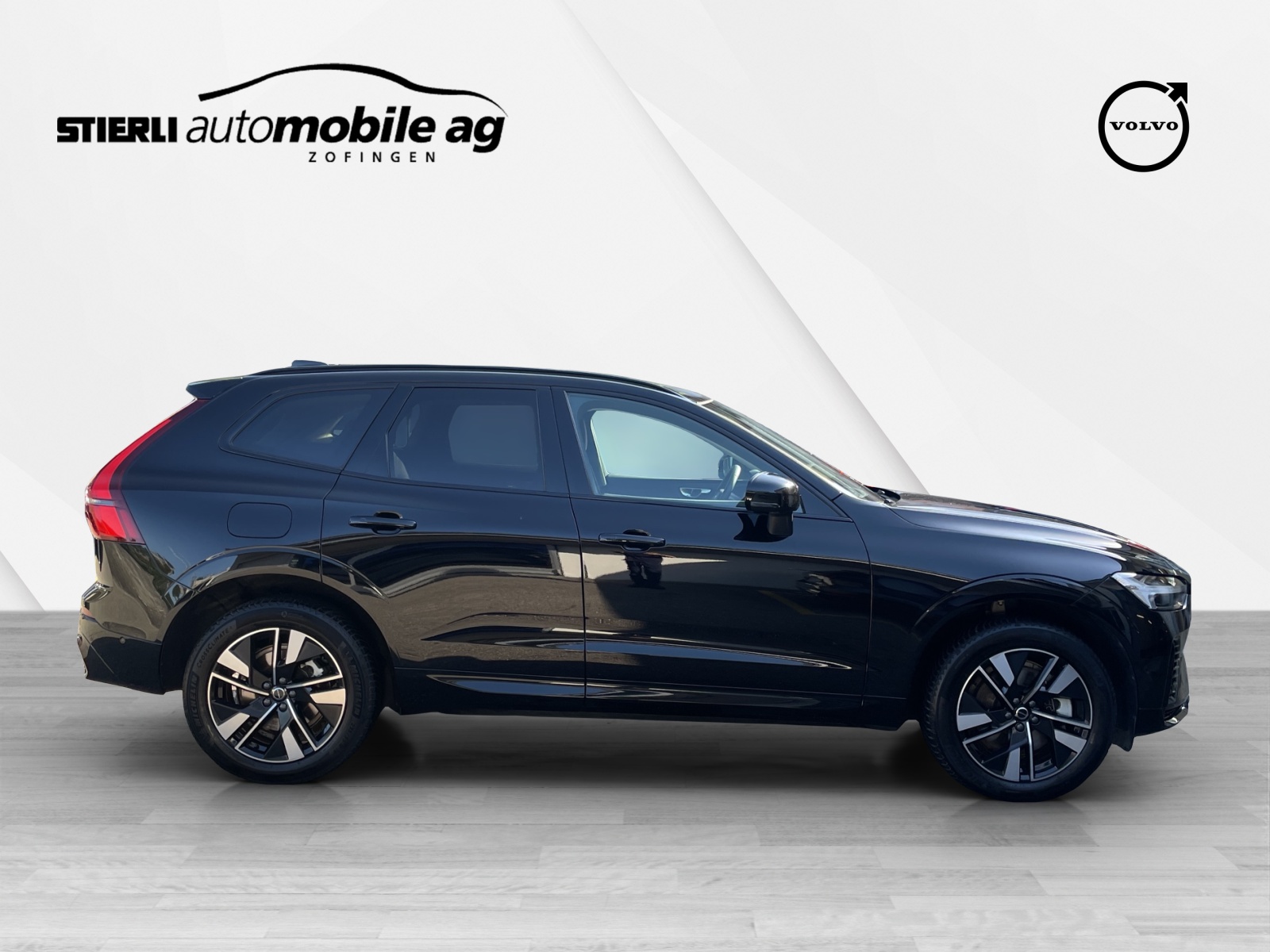 VOLVO XC60 2.0 T6 TE Plus Dark eAWD-image-3