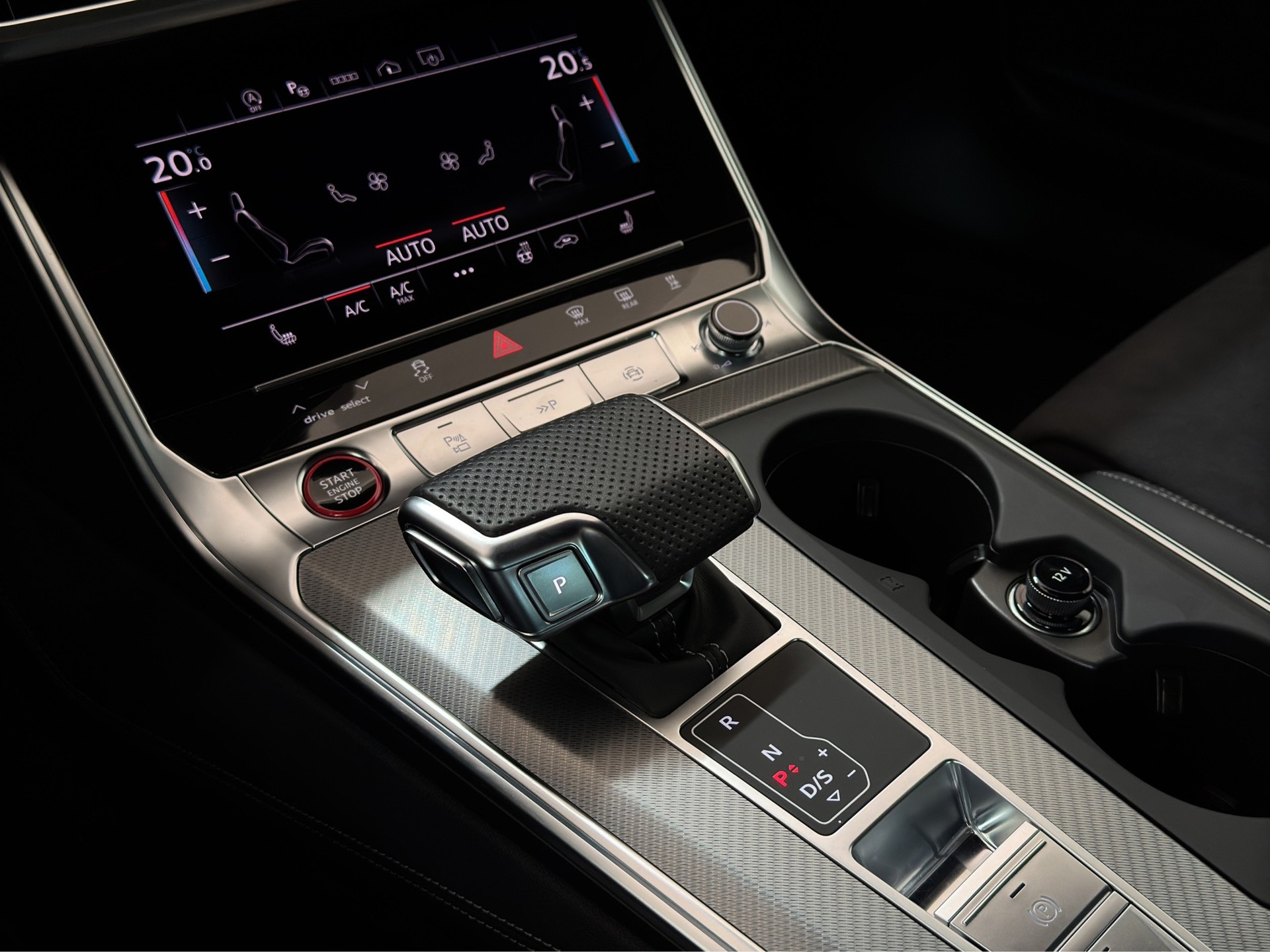 AUDI S6 Limousine 3.0 TDI quattro "Luftfederung-B&O-360°-Nachtsicht"-image-15
