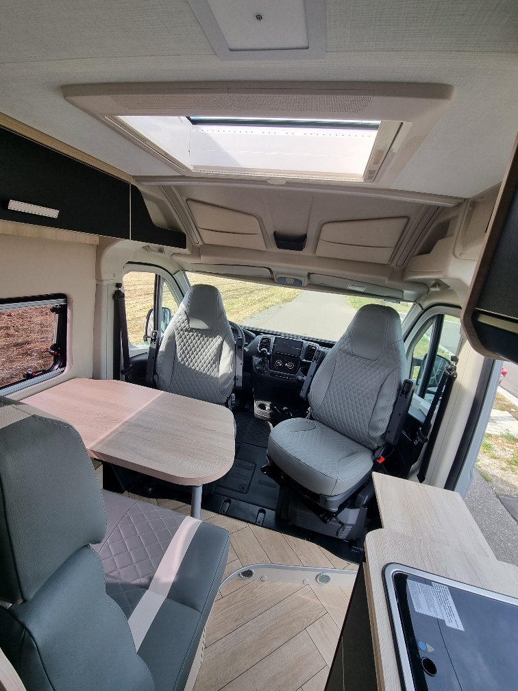 CHAUSSON V690 Automatik/Hubbetten/TOP-Ausstattung-image-5
