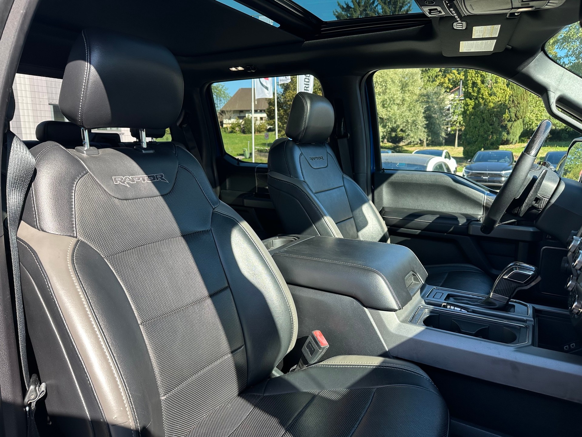 FORD F-150 Raptor Biturbo 456 PS-image-5