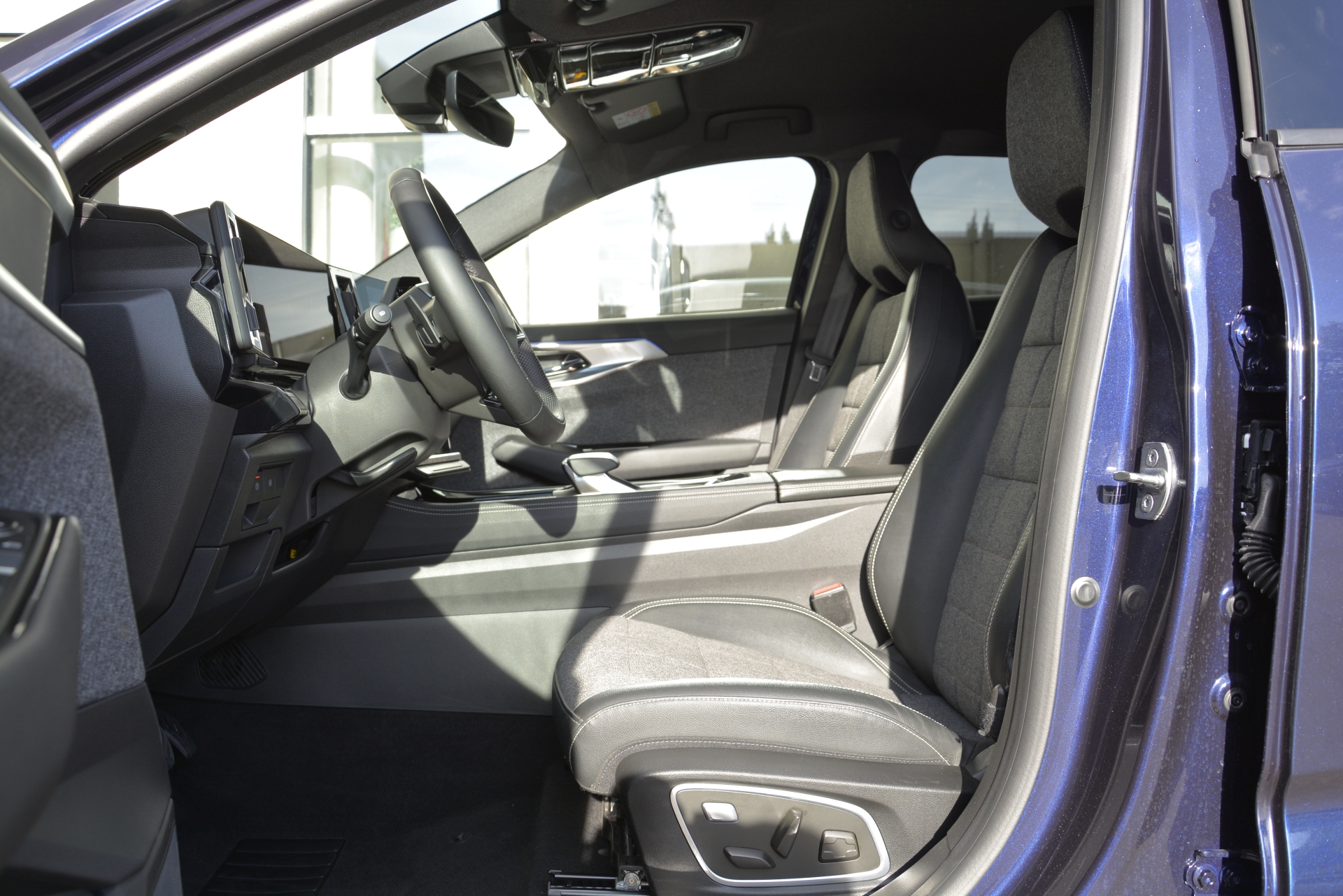 RENAULT Espace 1.2 E-Tech techno *7 Plätzer*-image-9