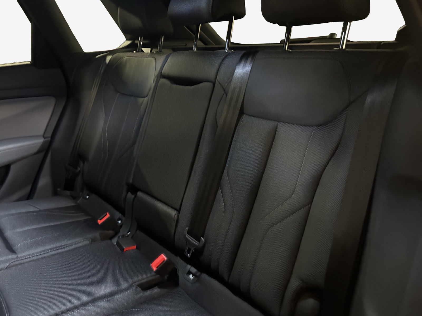 AUDI Q3 SUV e-hybrid 200 kW S tronig-image-11
