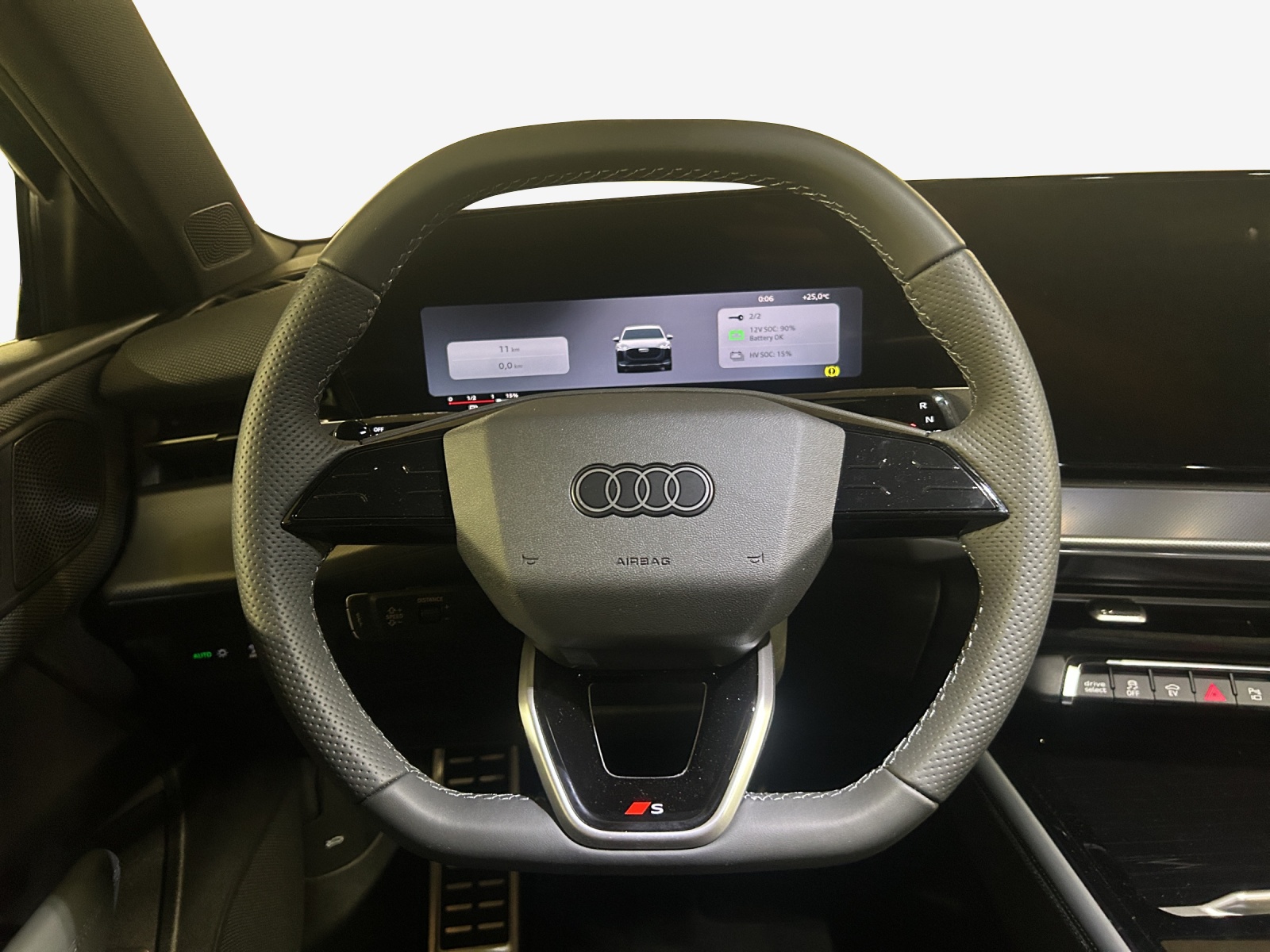 AUDI Q3 SUV e-hybrid 200 kW S tronig-image-9