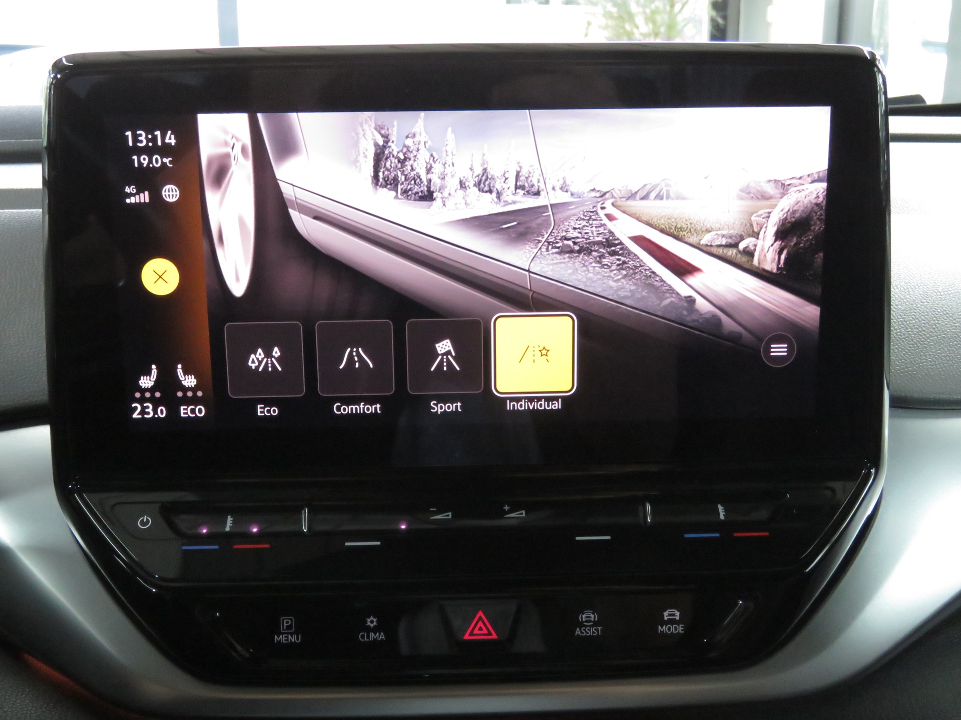 VW ID.4 Pro Performance 77 kWh 1ST "Automat" (RW 487 km)-image-18