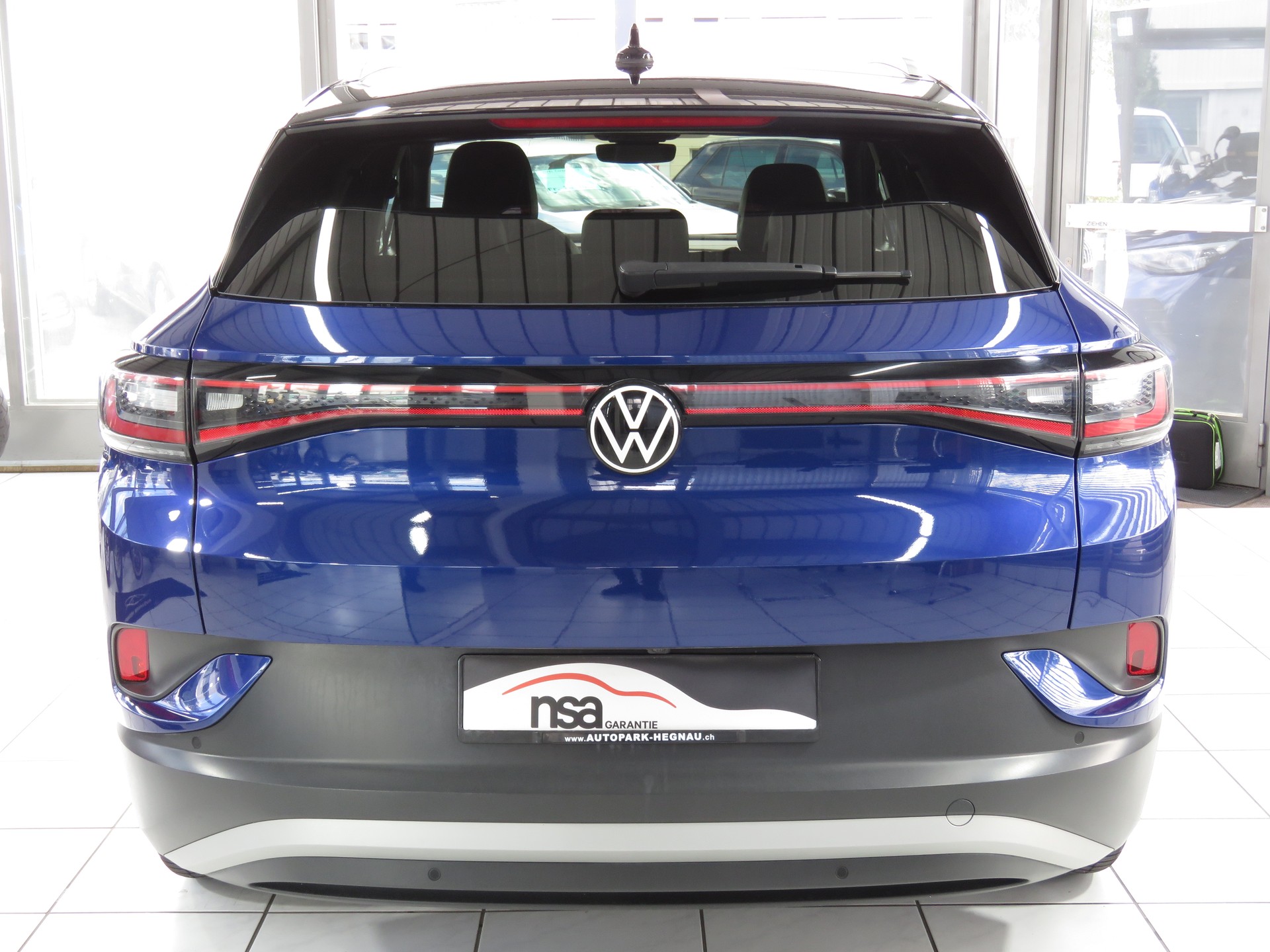 VW ID.4 Pro Performance 77 kWh 1ST "Automat" (RW 487 km)-image-4