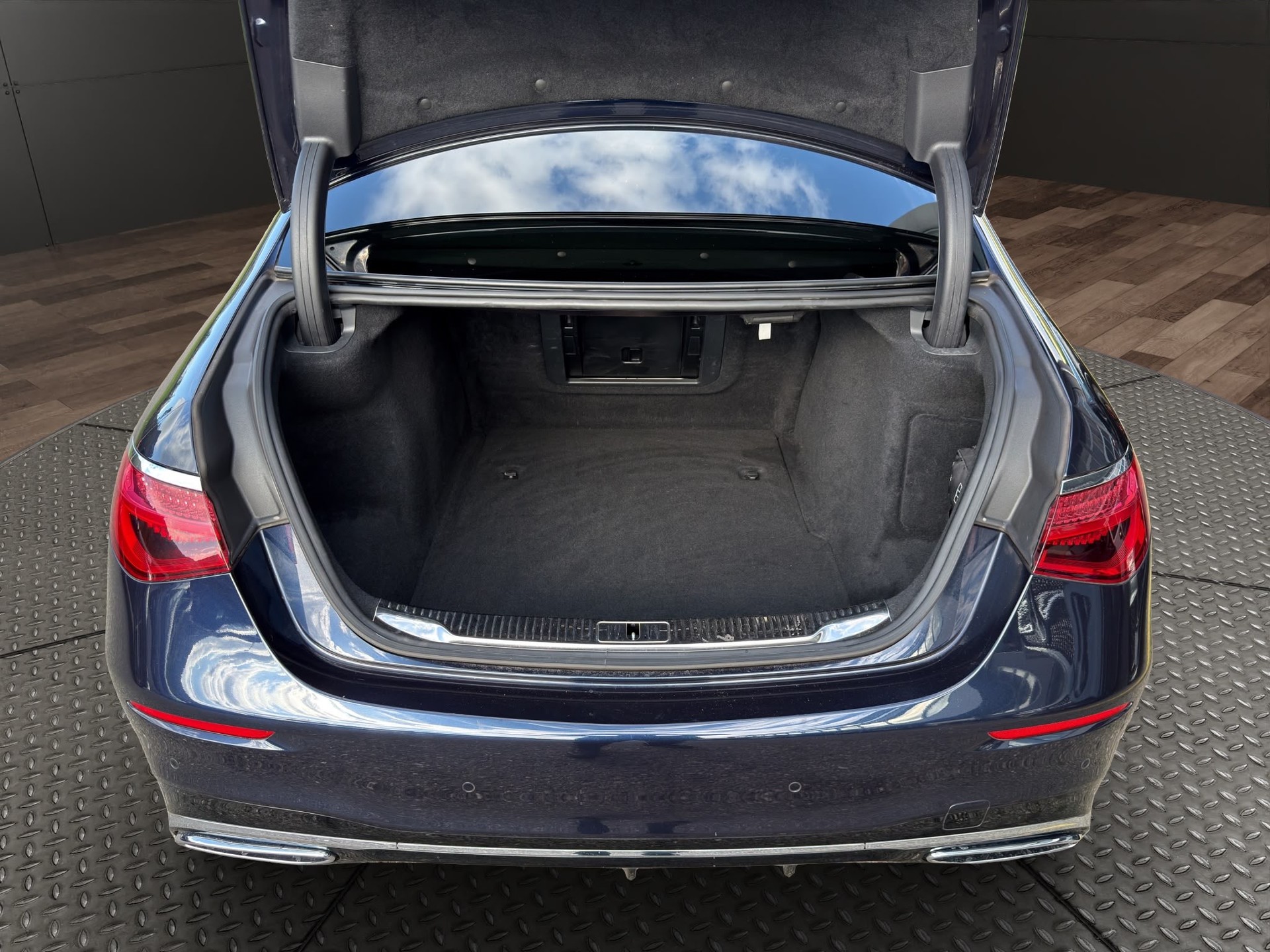 MERCEDES-BENZ S 350 d L 4Matic AMG Line 9G-Tronic-image-5