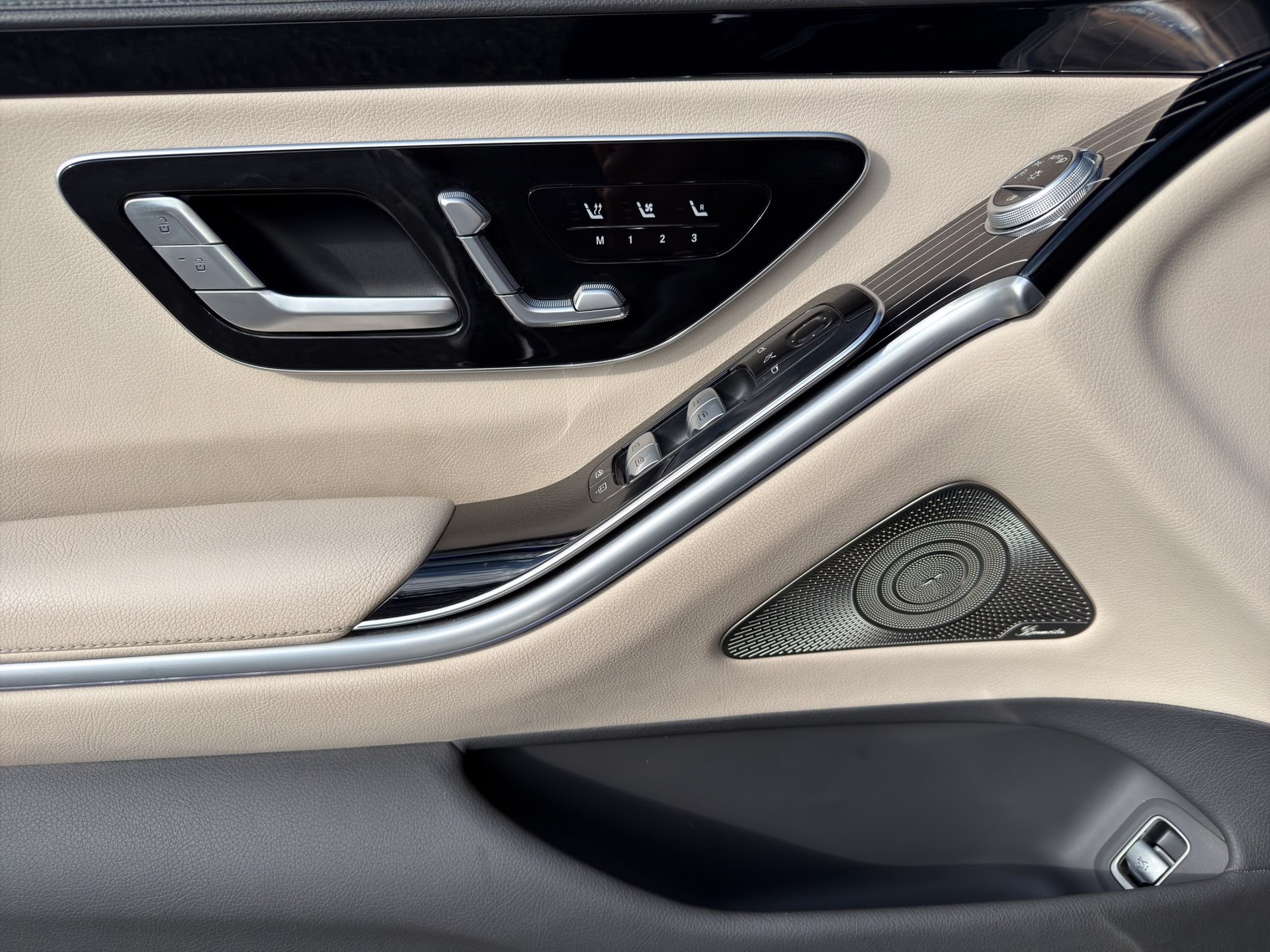 MERCEDES-BENZ S 350 d L 4Matic AMG Line 9G-Tronic-image-16