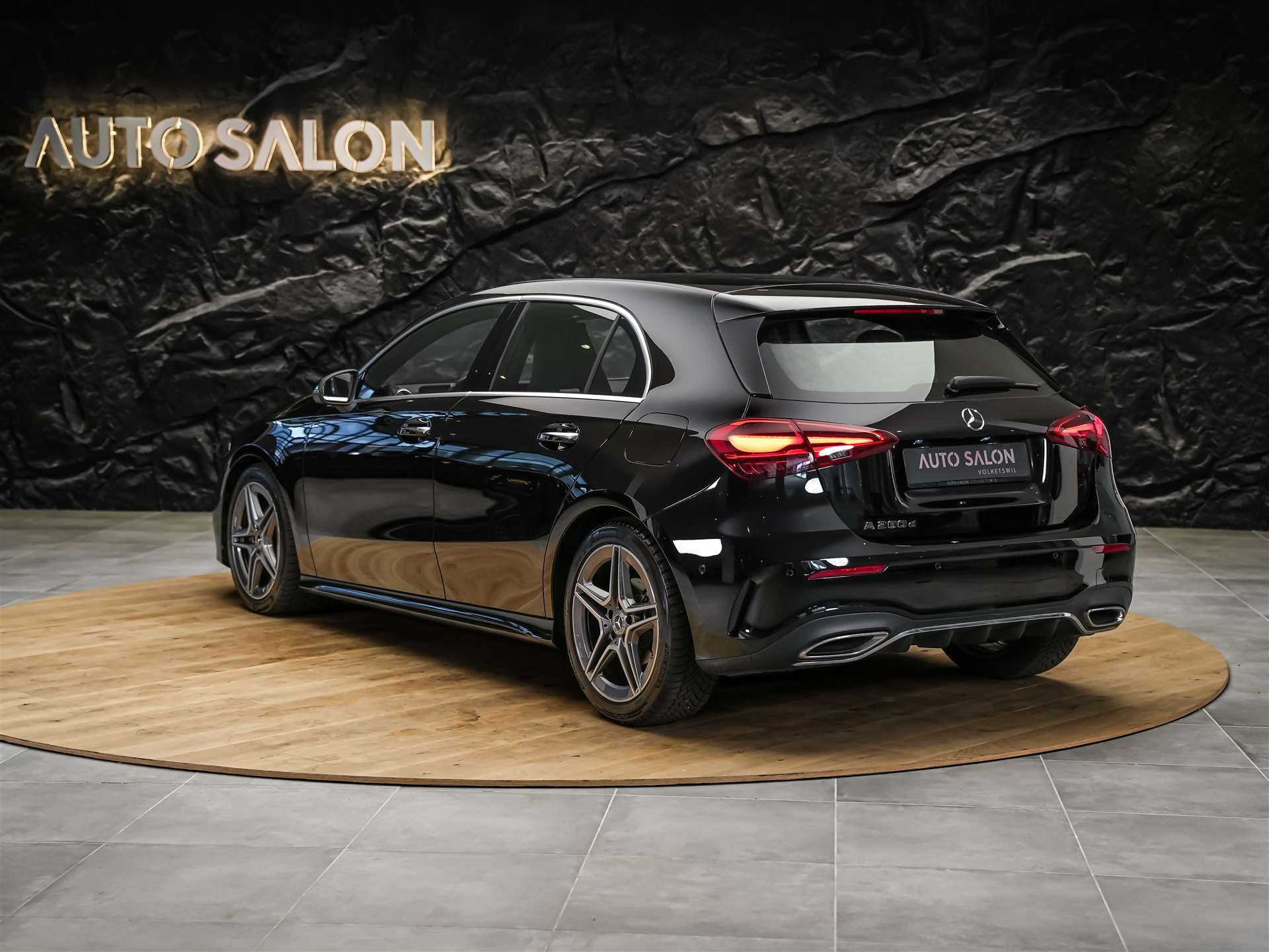 MERCEDES-BENZ A 200 d AMG Line 8G-DCT *Facelift*Multi Beam LED*Kamera*-showroom-element-3
