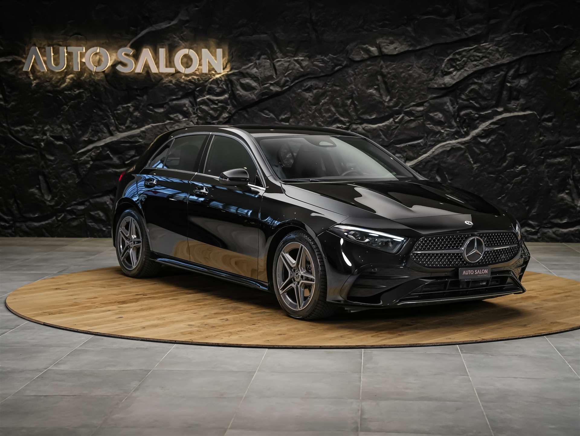 MERCEDES-BENZ A 200 d AMG Line 8G-DCT *Facelift*Multi Beam LED*Kamera*-image-6