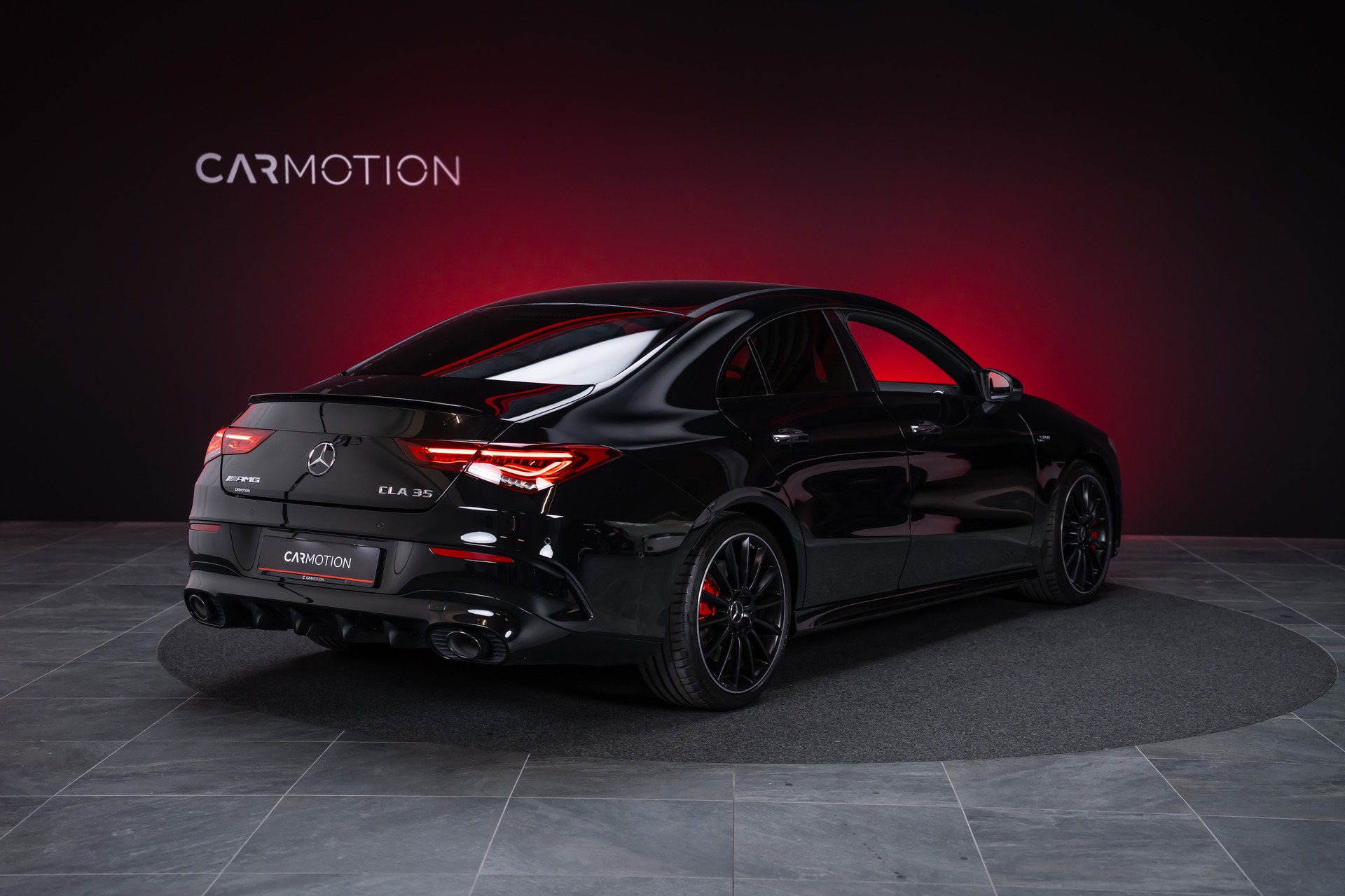 MERCEDES-BENZ CLA 35 AMG 4matic / 360°Kamera / Ambientebeleuchtung-image-4