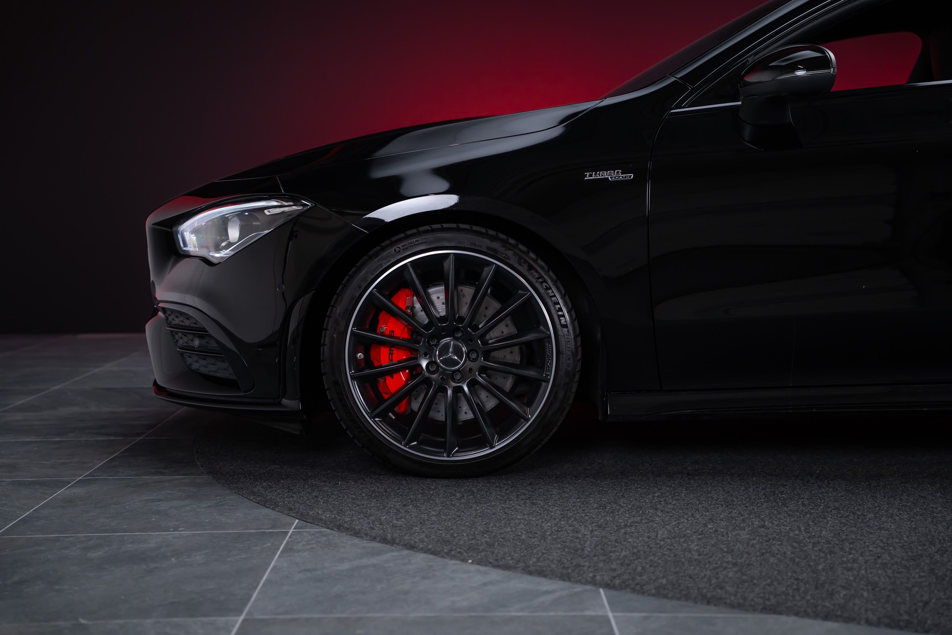MERCEDES-BENZ CLA 35 AMG 4matic / 360°Kamera / Ambientebeleuchtung-image-37