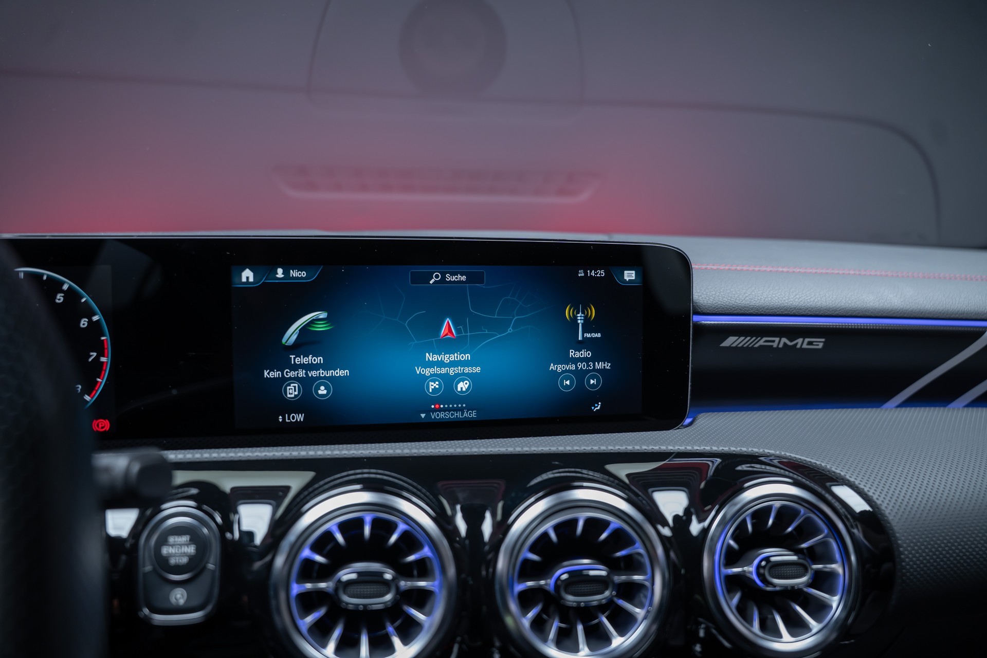 MERCEDES-BENZ CLA 35 AMG 4matic / 360°Kamera / Ambientebeleuchtung-image-32