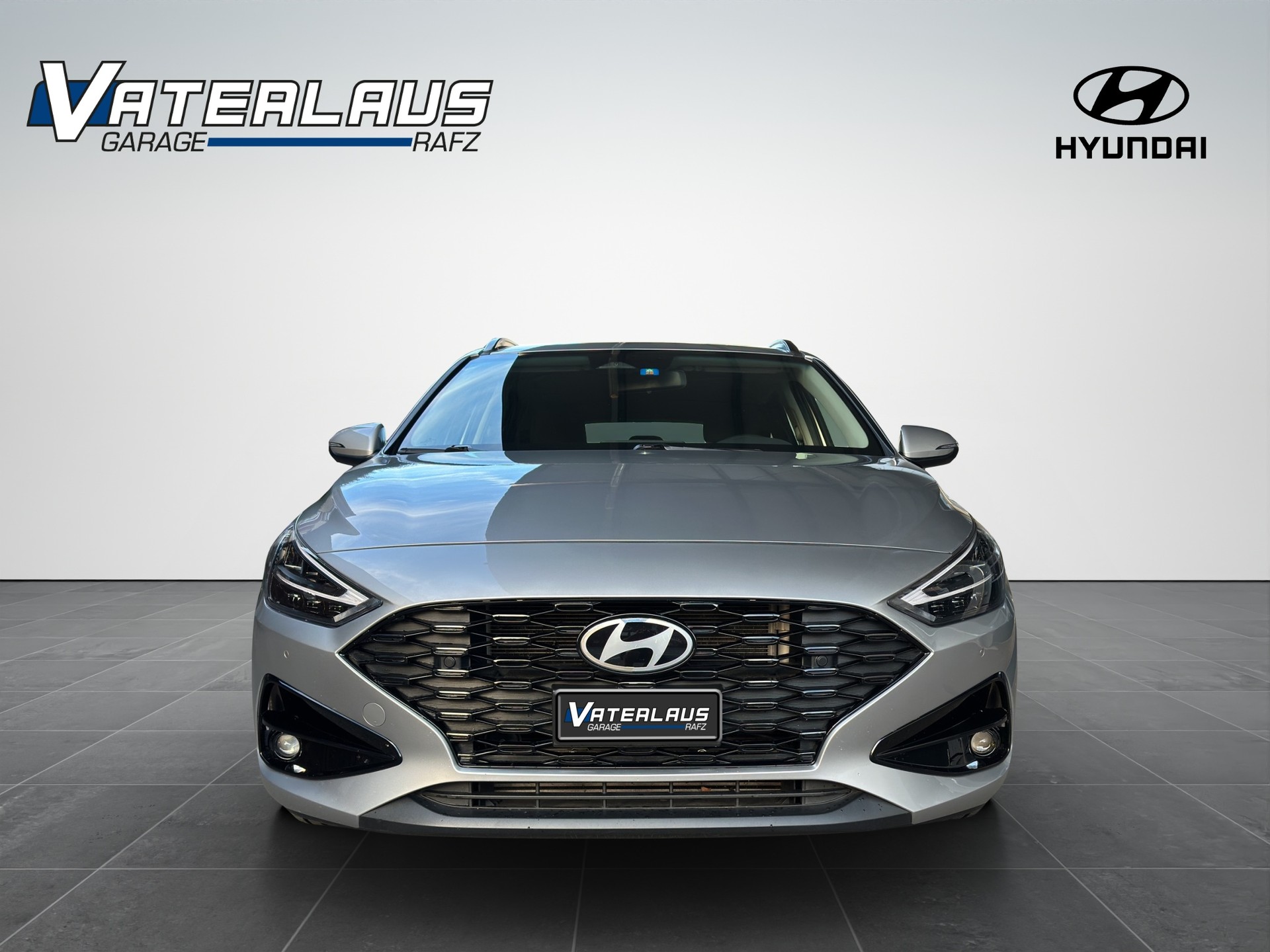 HYUNDAI i30 Wagon 1.5 T-GDi Amplia 48V MH DCT-image-1