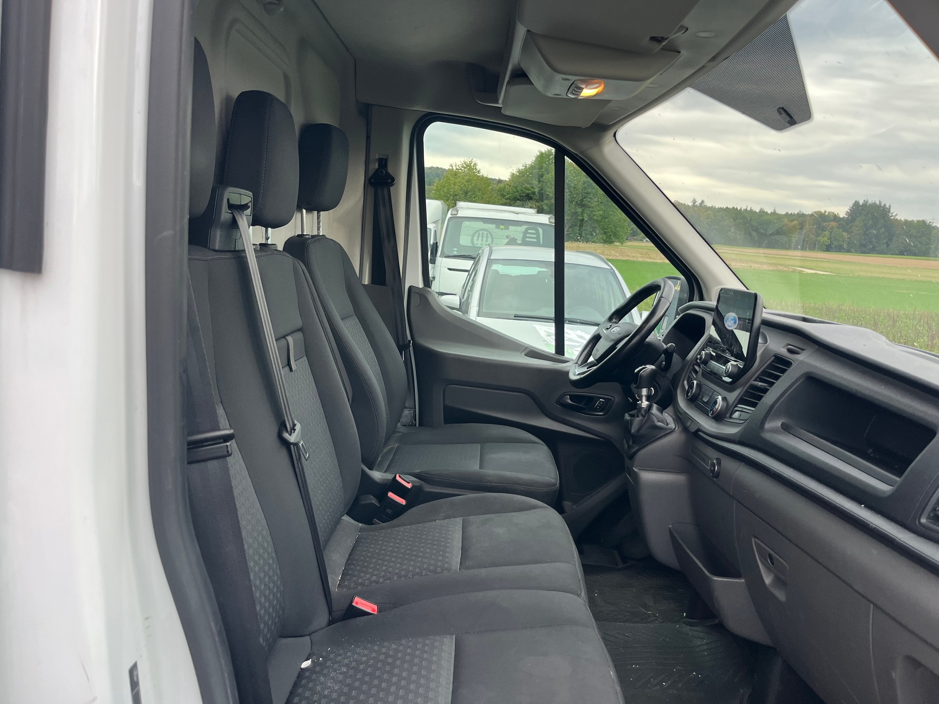 FORD Transit Van 350 L3 Trend 2.0 TDCi 170 HEV FWD-image-8