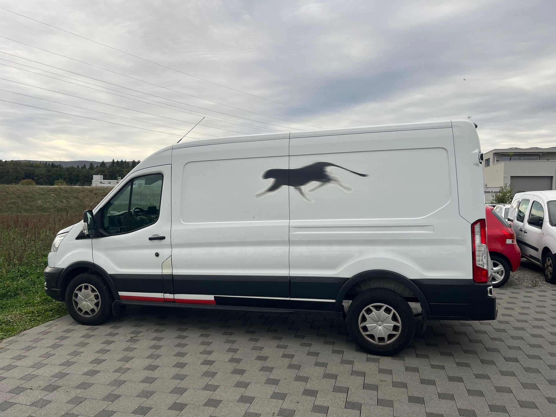 FORD Transit Van 350 L3 Trend 2.0 TDCi 170 HEV FWD-image-7