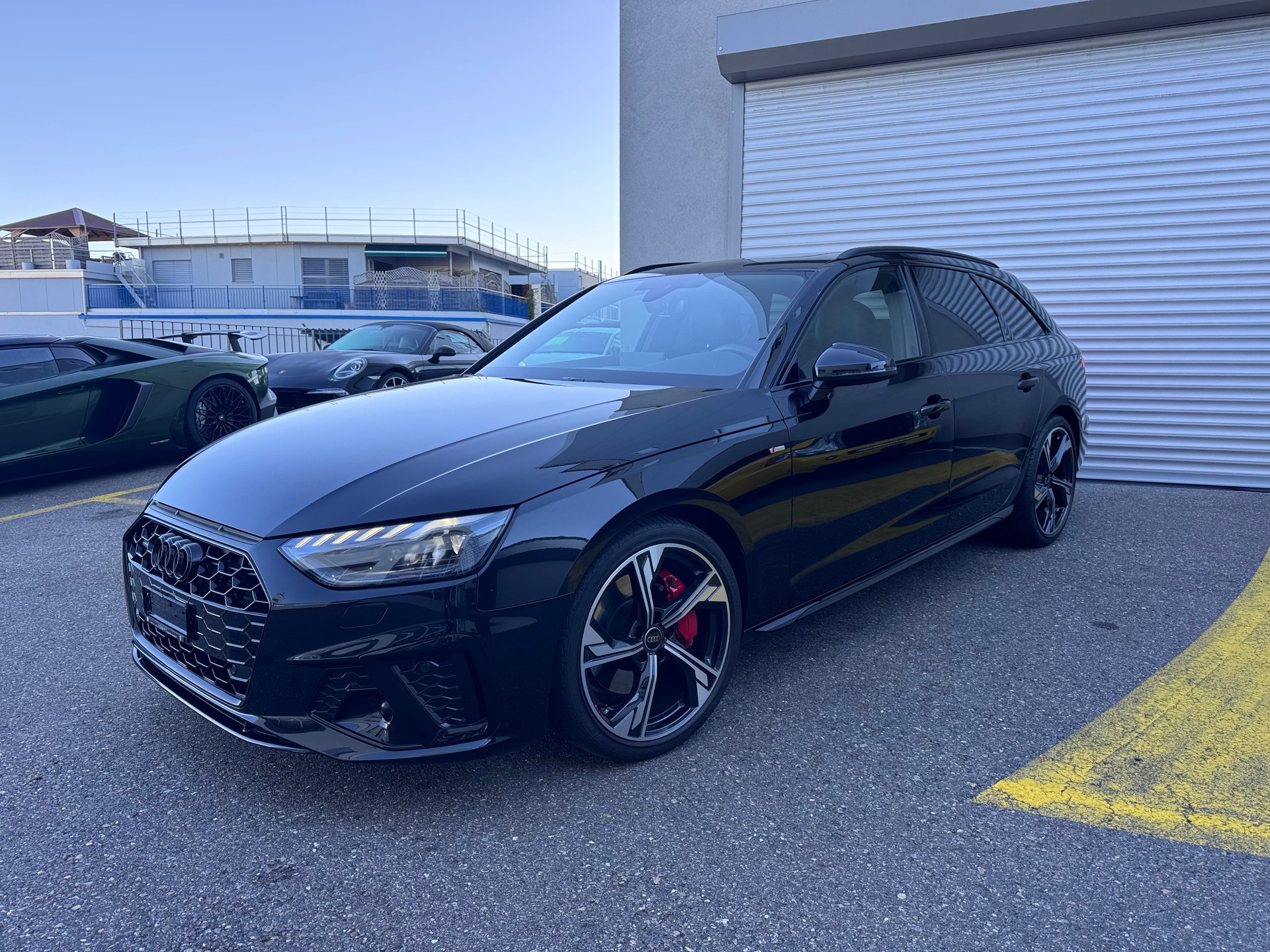 AUDI A4 Avant 45 TFSI S-tronic quattro-image-1