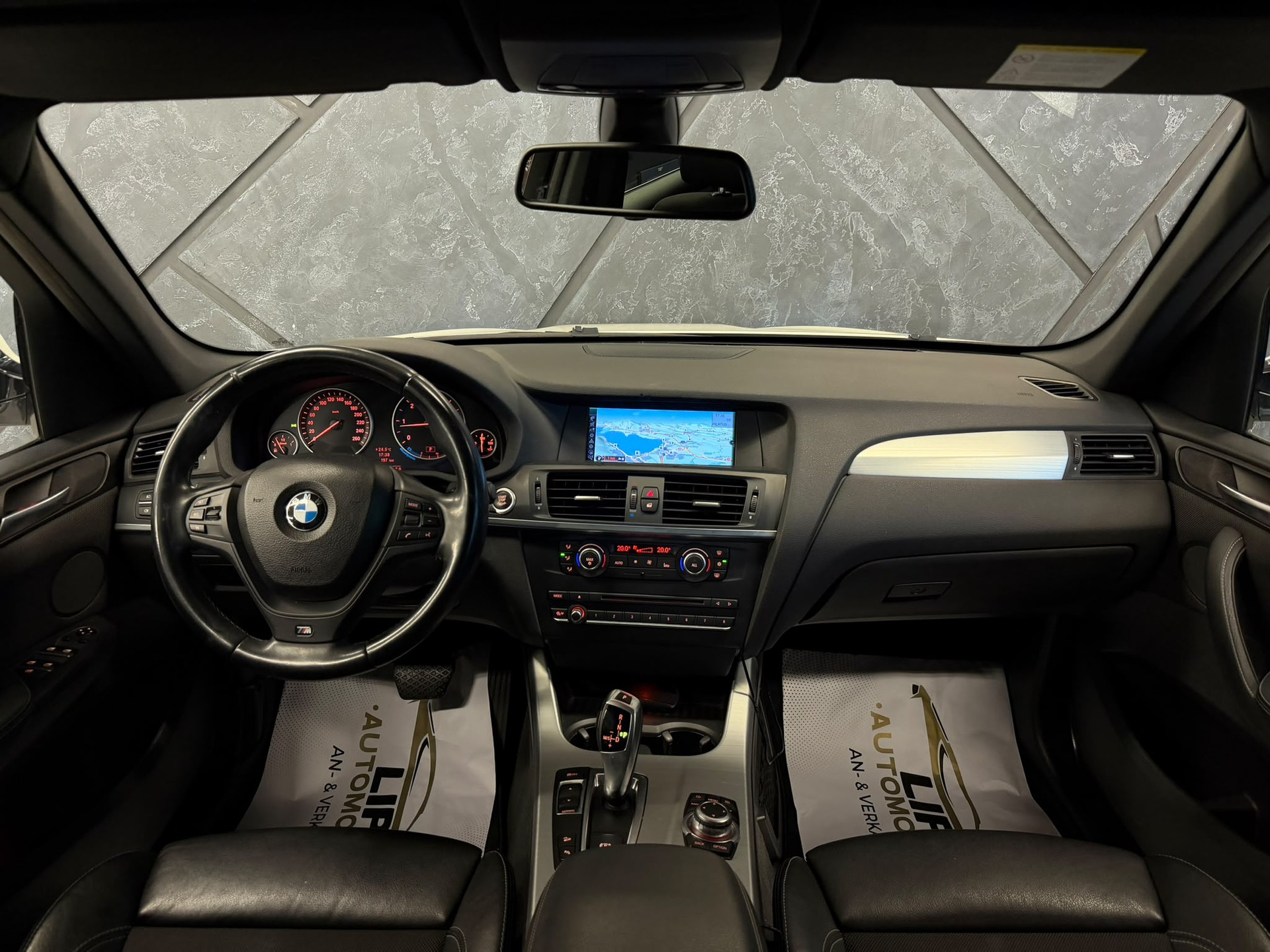 BMW X3 xDrive 20d Steptronic M-paket-image-8