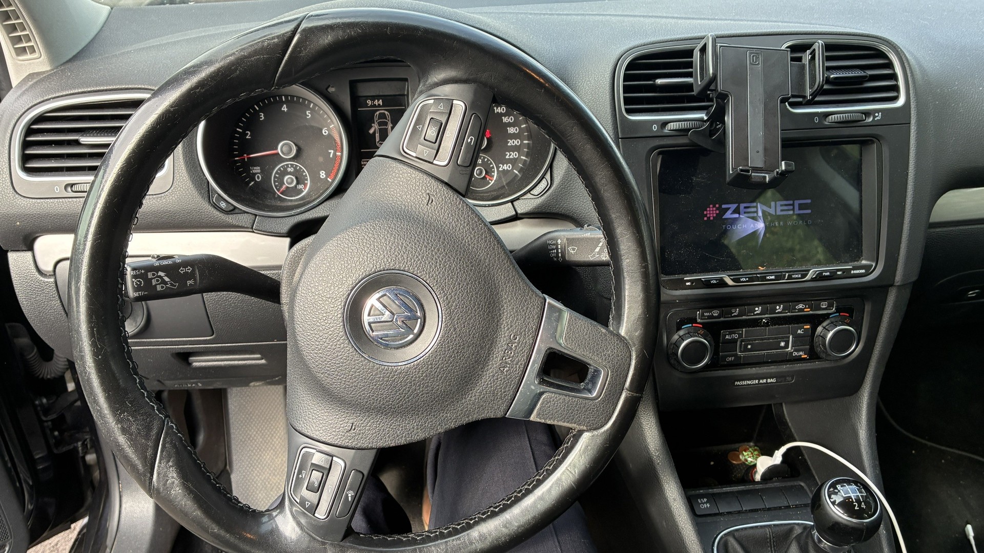 VW 1.4 Trendline-image-4