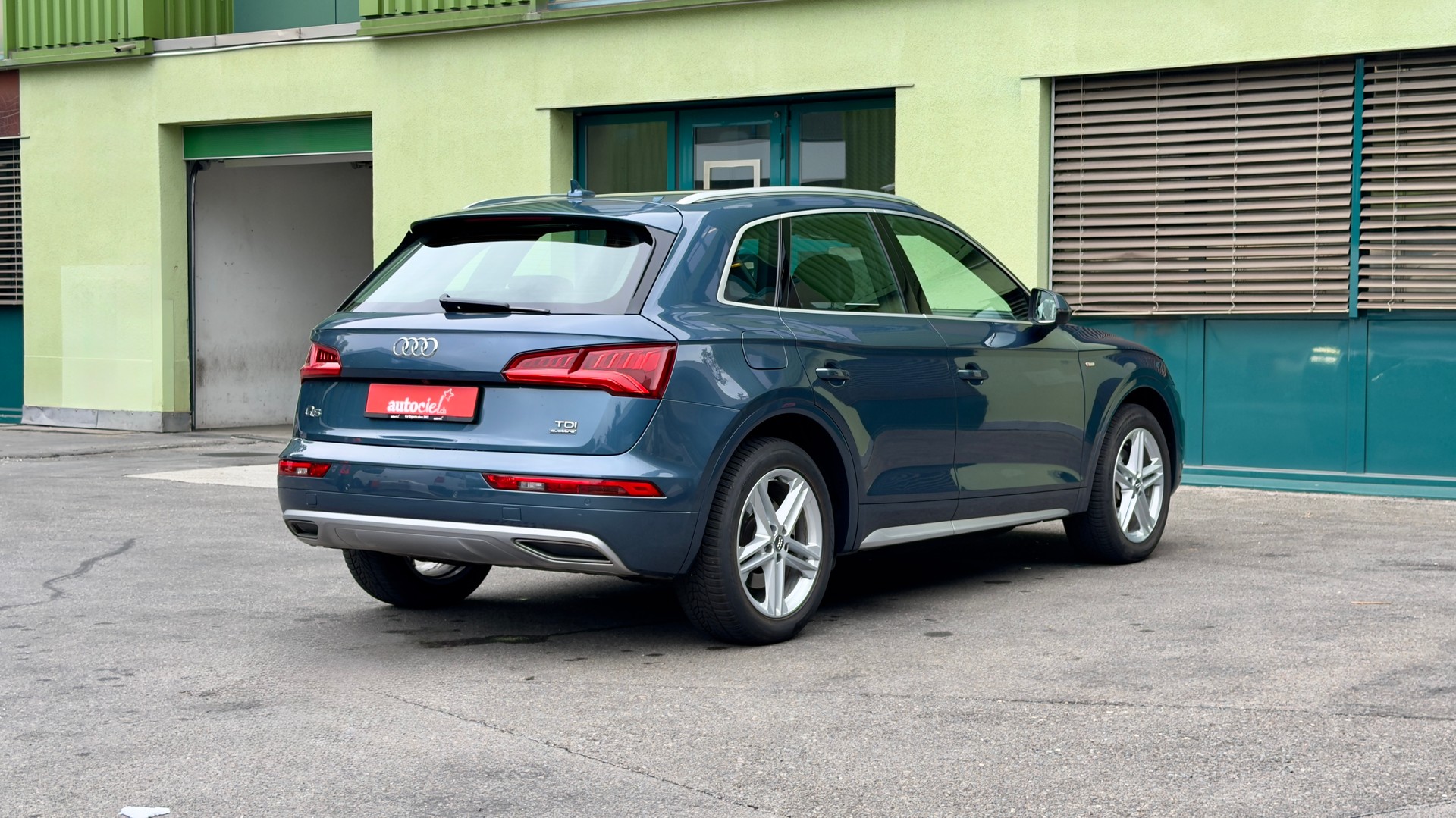 AUDI Q5 2.0 TDI sport quattro S-tronic-image-4