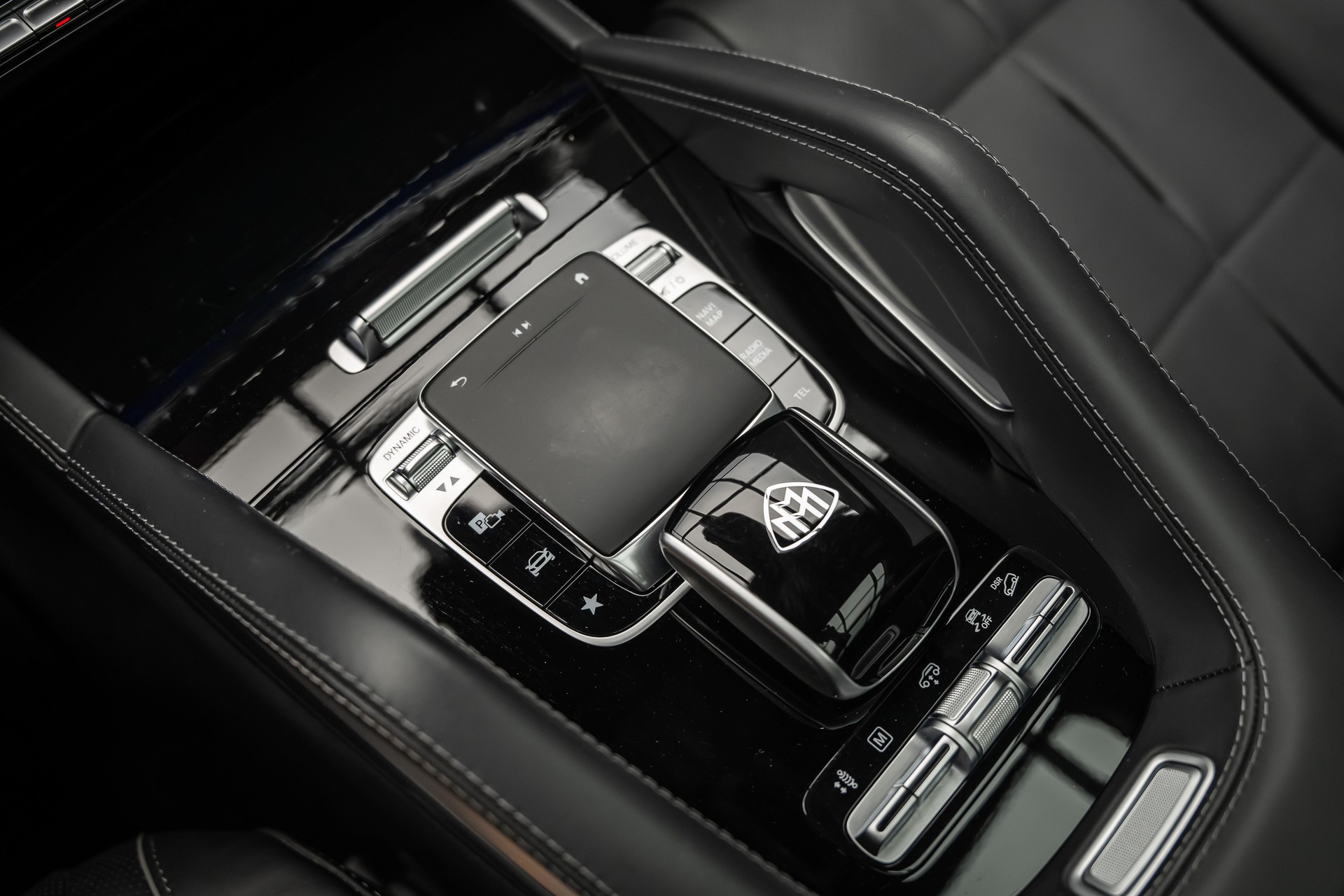 MERCEDES-BENZ GLS 600 MAYBACH * FIRST-CLASS FOND * KÜHLSCHRANK * KLAPPTISCHE * 24" SCHMIEDERÄDER * VOLL AUSSTATTUNG *-image-38
