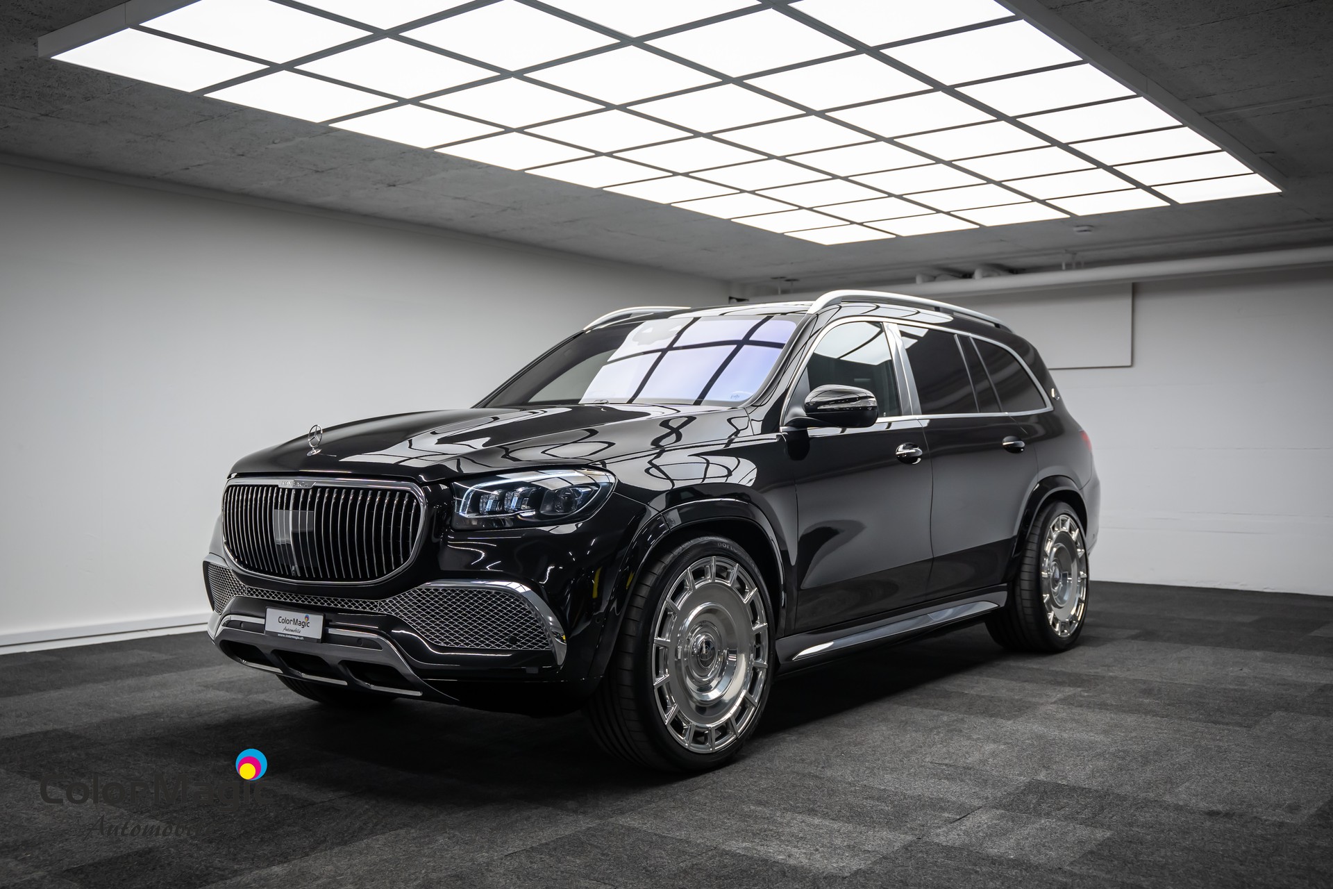 MERCEDES-BENZ GLS 600 MAYBACH * FIRST-CLASS FOND * KÜHLSCHRANK * KLAPPTISCHE * 24" SCHMIEDERÄDER * VOLL AUSSTATTUNG *