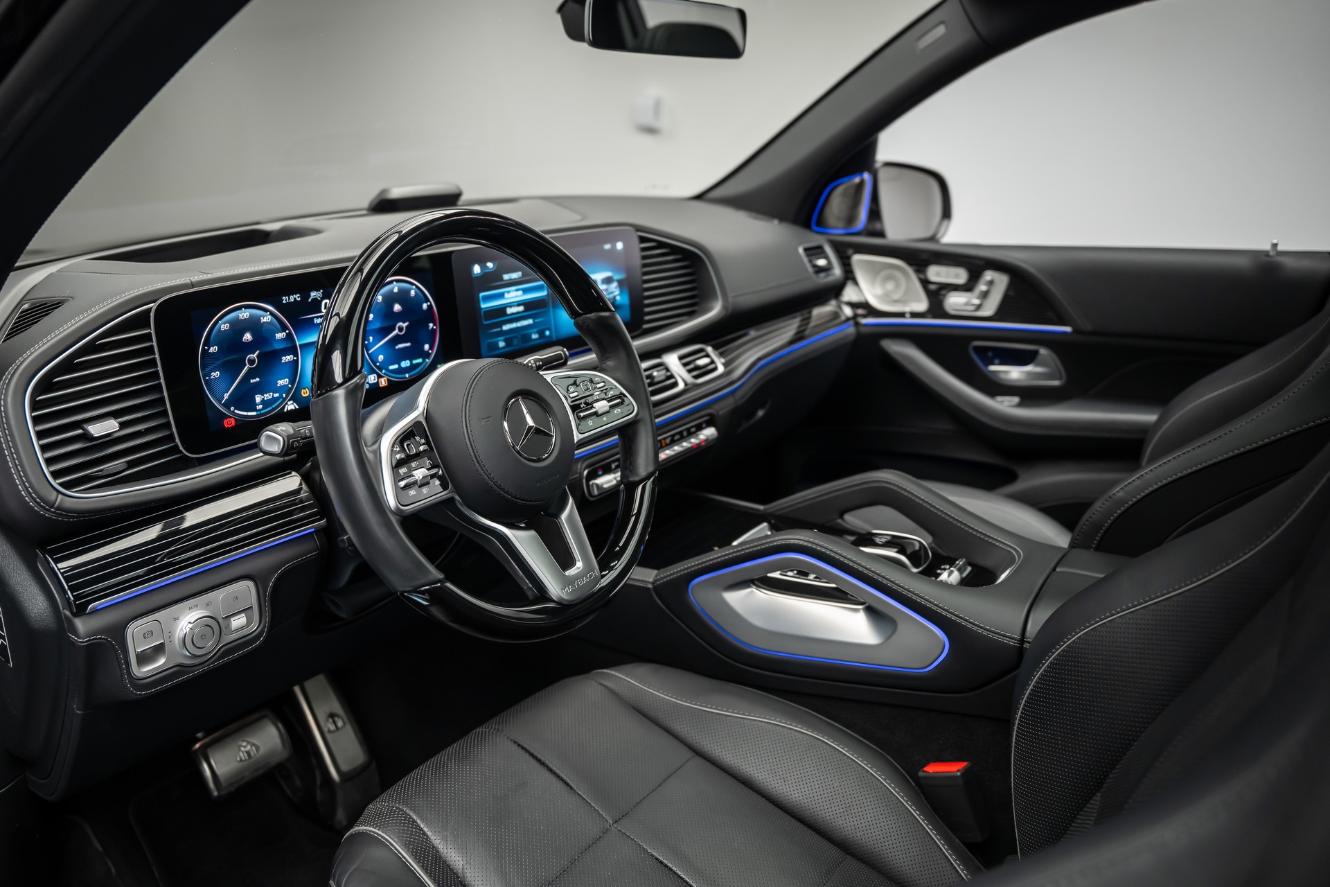 MERCEDES-BENZ GLS 600 MAYBACH * FIRST-CLASS FOND * KÜHLSCHRANK * KLAPPTISCHE * 24" SCHMIEDERÄDER * VOLL AUSSTATTUNG *-image-10