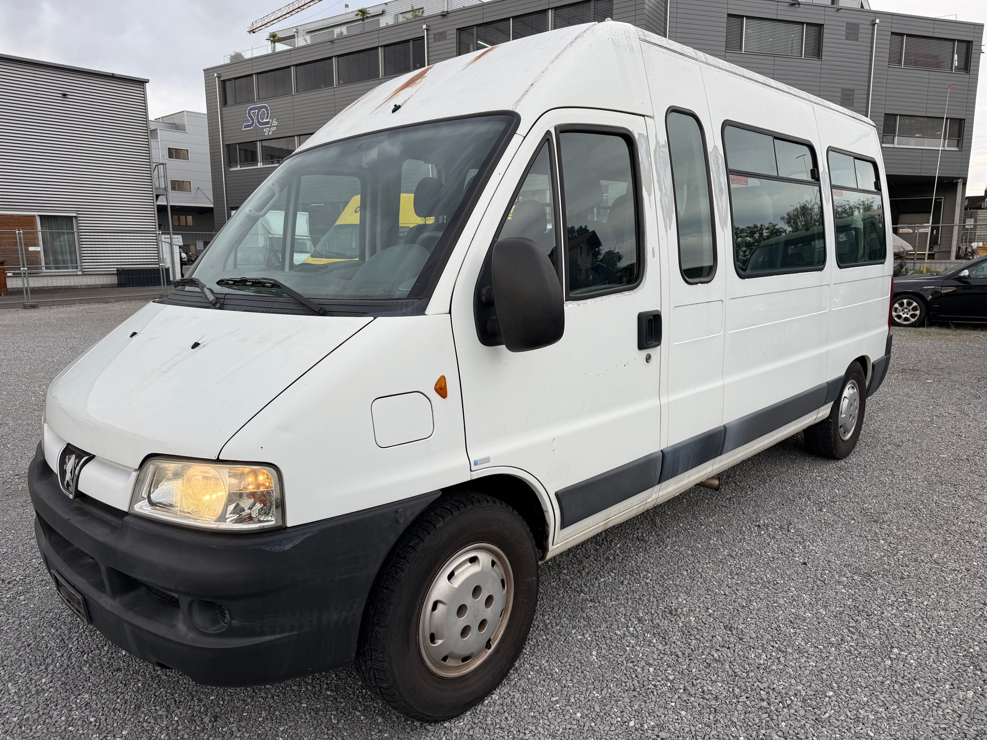PEUGEOT 18Q 2.8HDi-image-1