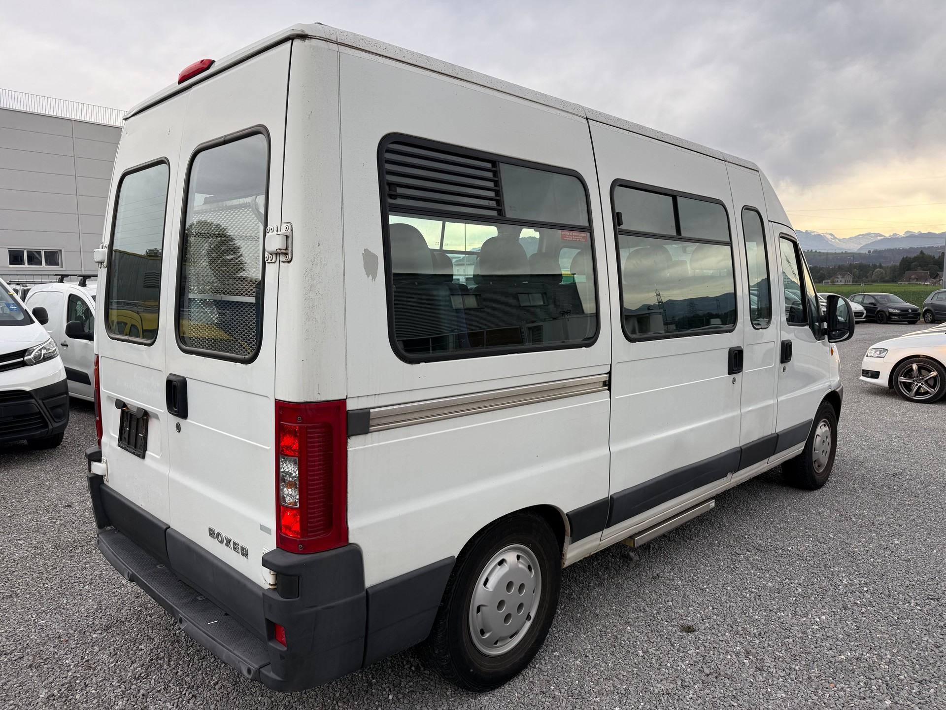 PEUGEOT 18Q 2.8HDi-image-4