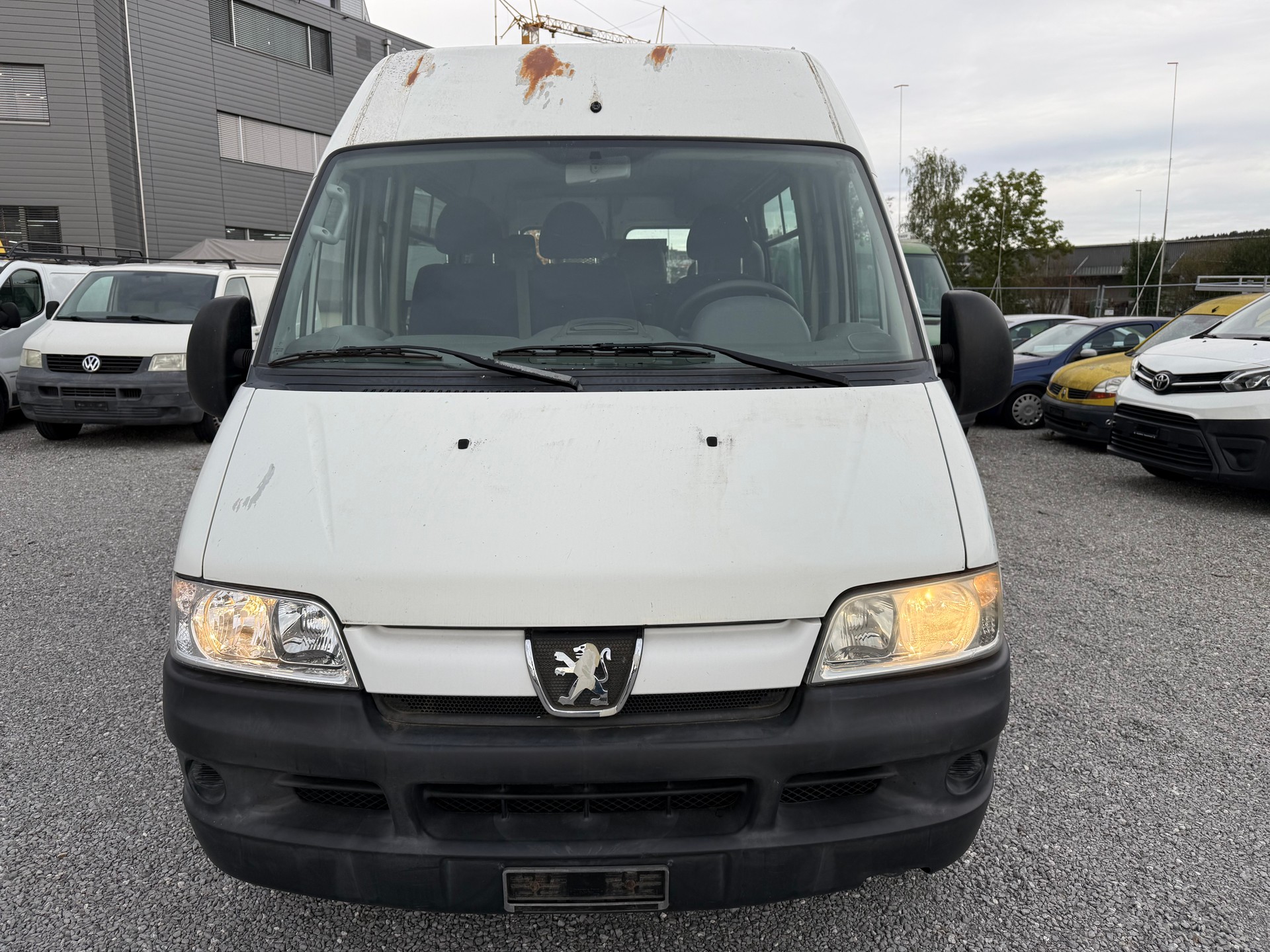 PEUGEOT 18Q 2.8HDi-image-0