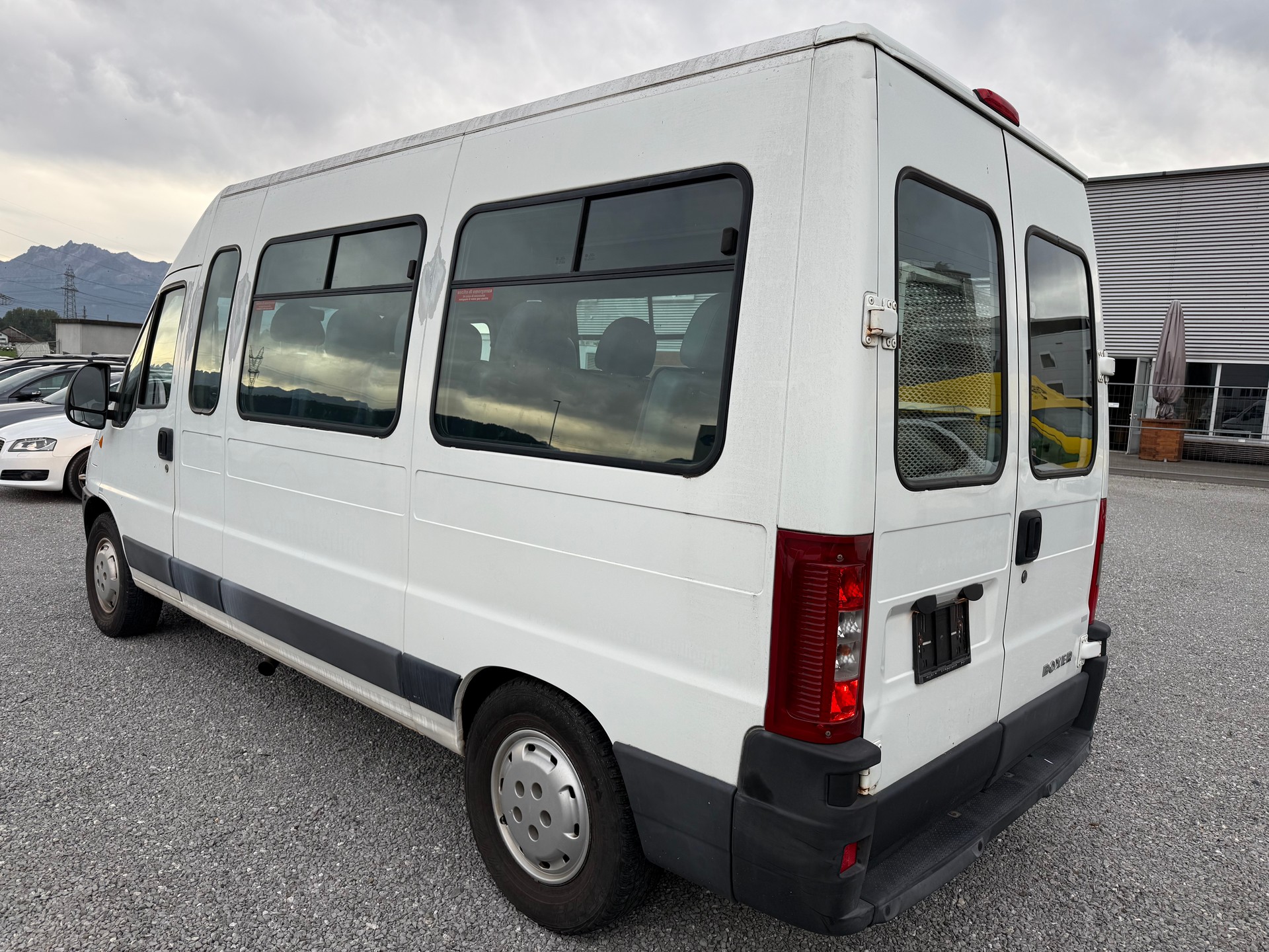 PEUGEOT 18Q 2.8HDi-image-2