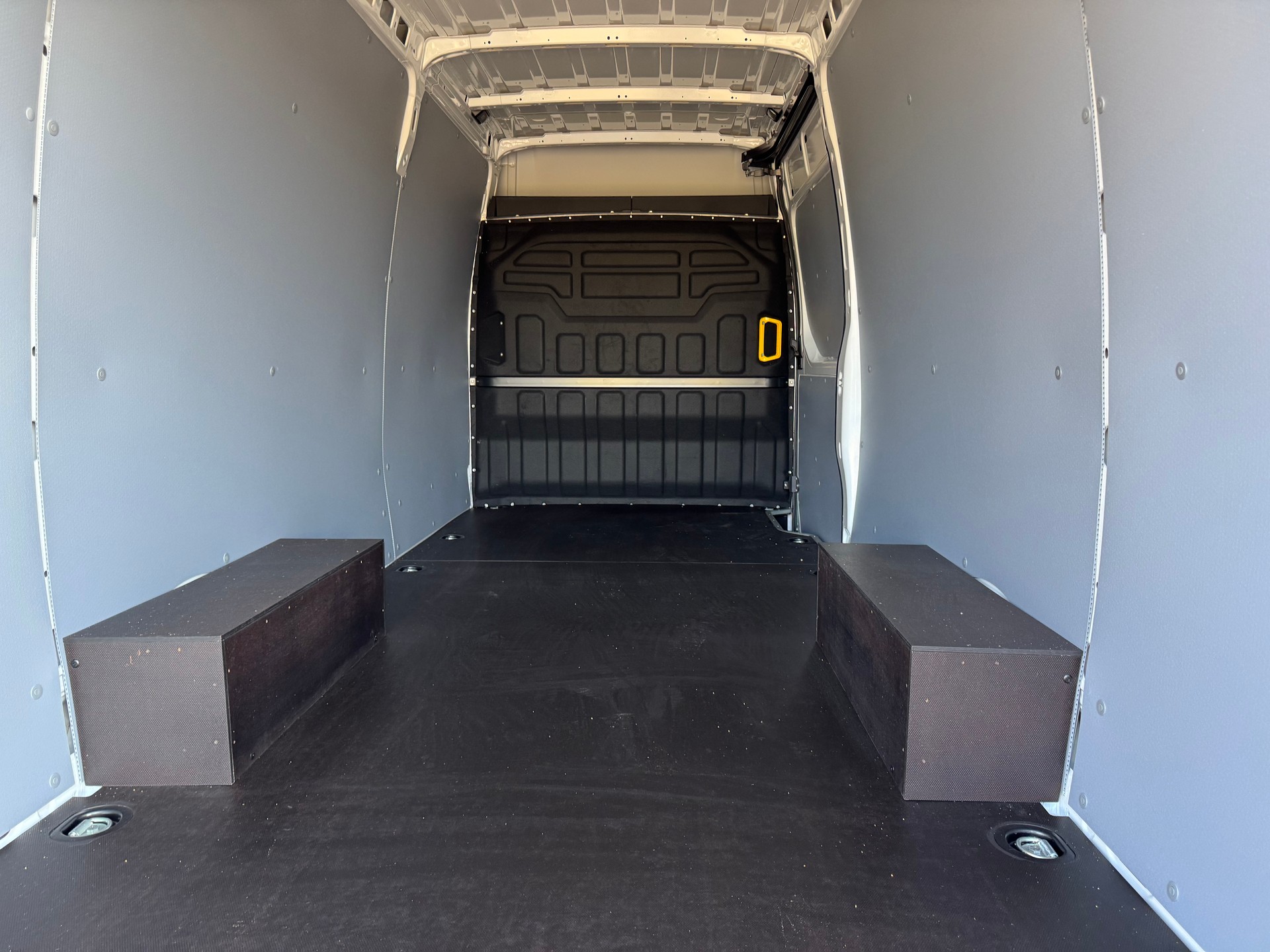 IVECO 35S14EV L3H2-image-12