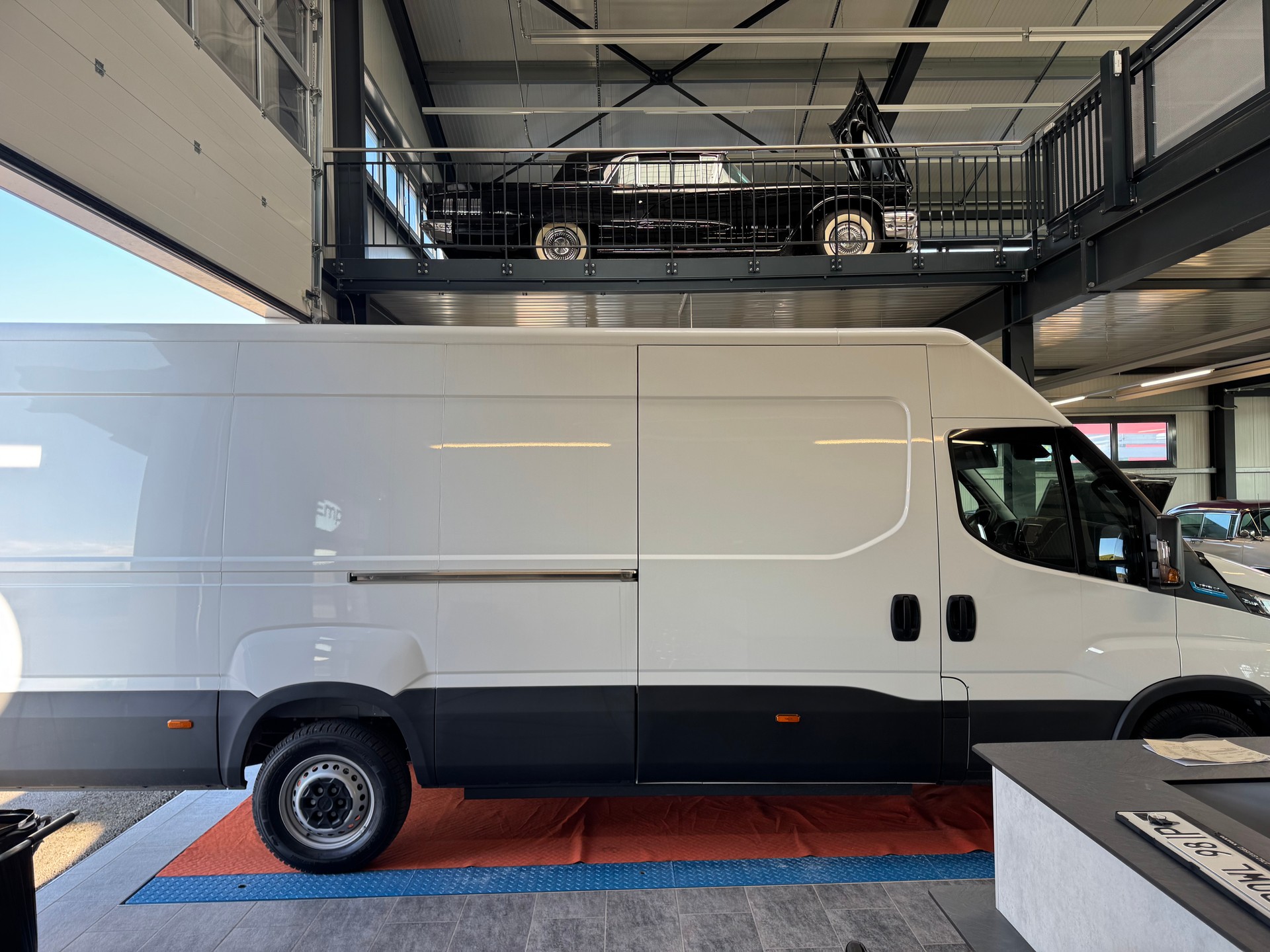 IVECO 35S14EV L3H2-showroom-element-3