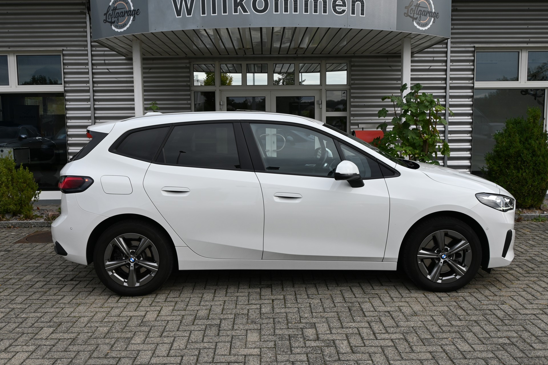 BMW 223d Active Tourer xDrive DKG (CH Auto) + AHK 1500kg-image-5