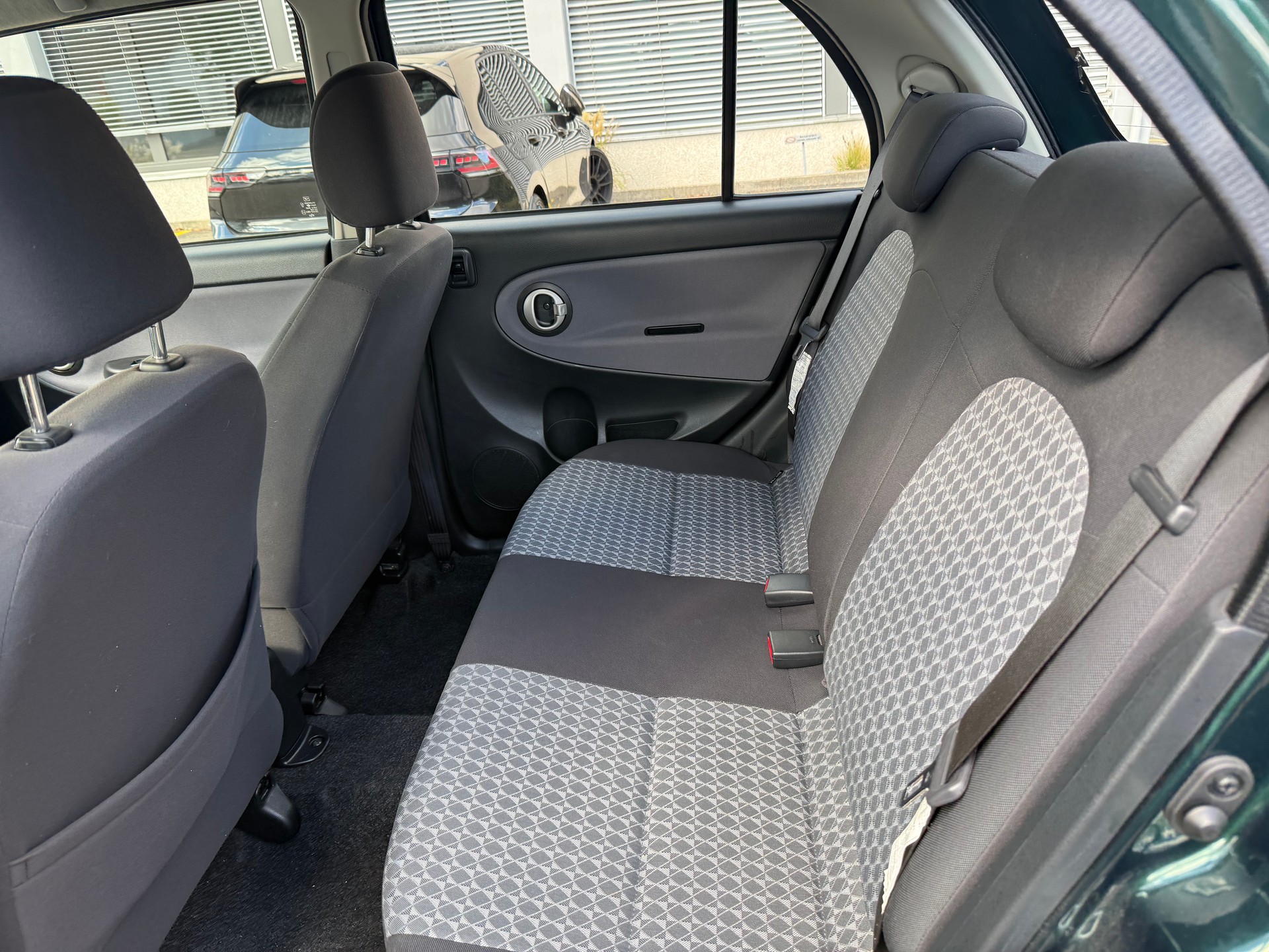 DAIHATSU Trevis 1.0-image-8