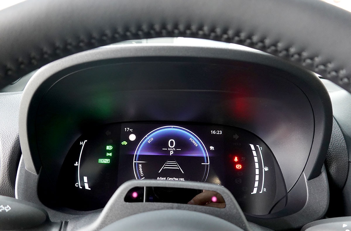 TOYOTA Yaris Cross 1.5 Trend e-CVT 130PS-image-12