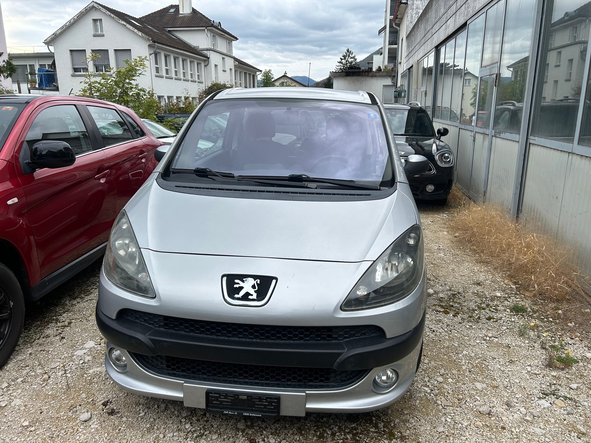 PEUGEOT 1007 1.6 Trendy 2-Tronic-image-3