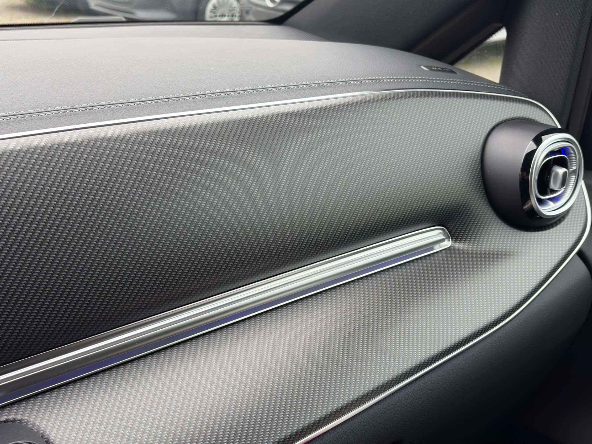 MERCEDES-BENZ V 300 d Exclusive L SWISS EDITION 4MATIC-image-11