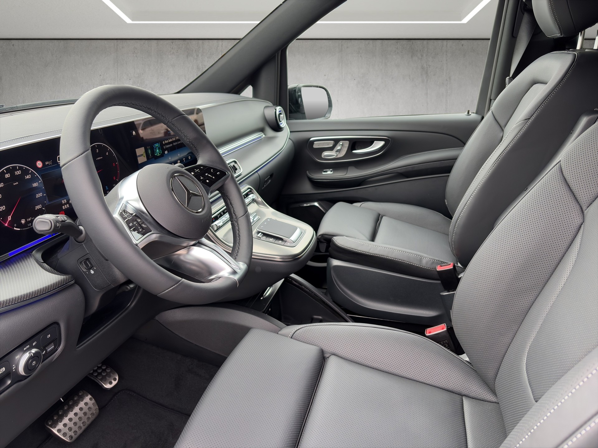 MERCEDES-BENZ V 300 d Exclusive L SWISS EDITION 4MATIC-image-6