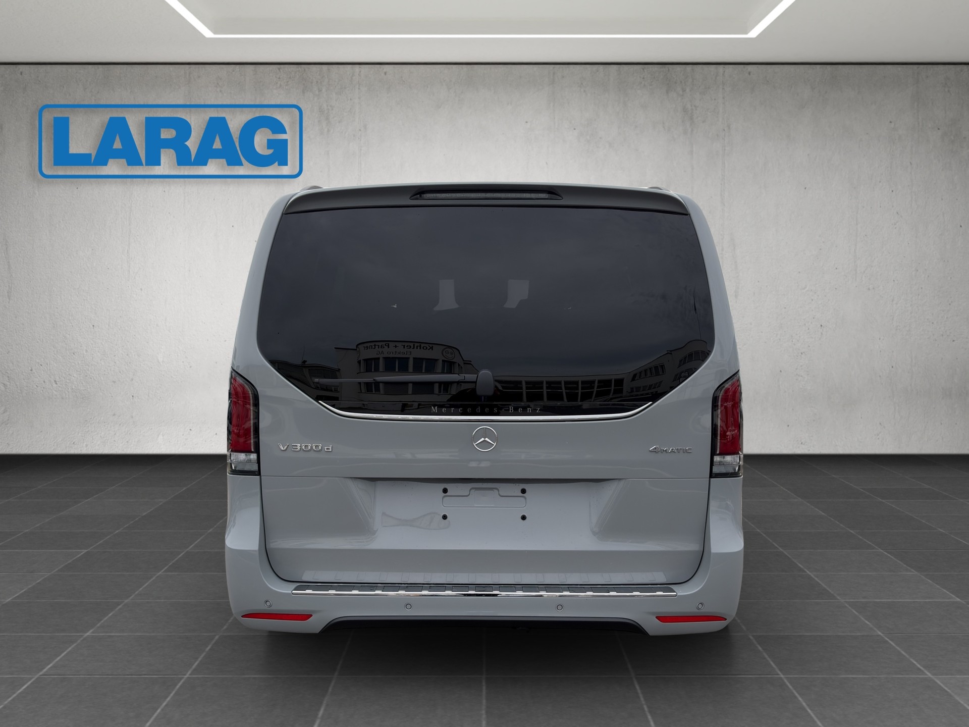 MERCEDES-BENZ V 300 d Exclusive L SWISS EDITION 4MATIC-image-4