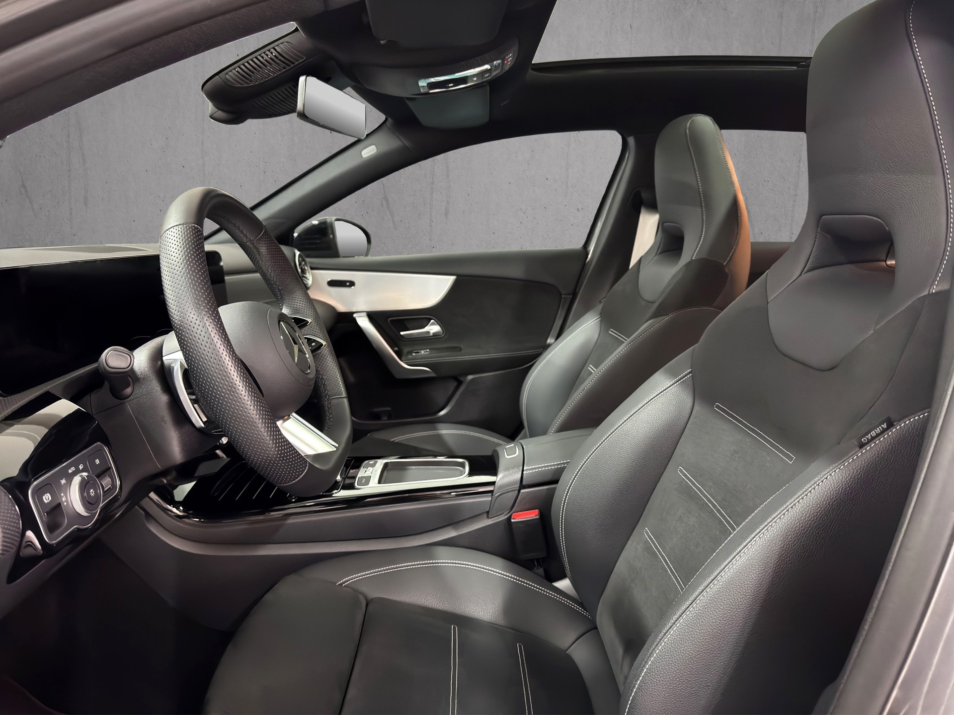 MERCEDES-BENZ A 200 7G-DCT AMG Line Night Special Edition "Pano-RF.-Kamera-19"Alu"-image-7