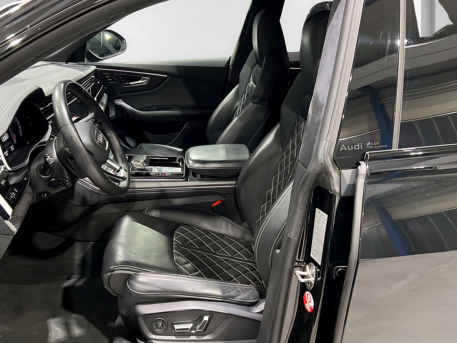 AUDI SQ8 SUV TFSI qu**Matrix,S-Sportsitze,Panodach,Neues Modell,CH Auslieferung,StHz,Alcantara Dachhimmel**-image-7