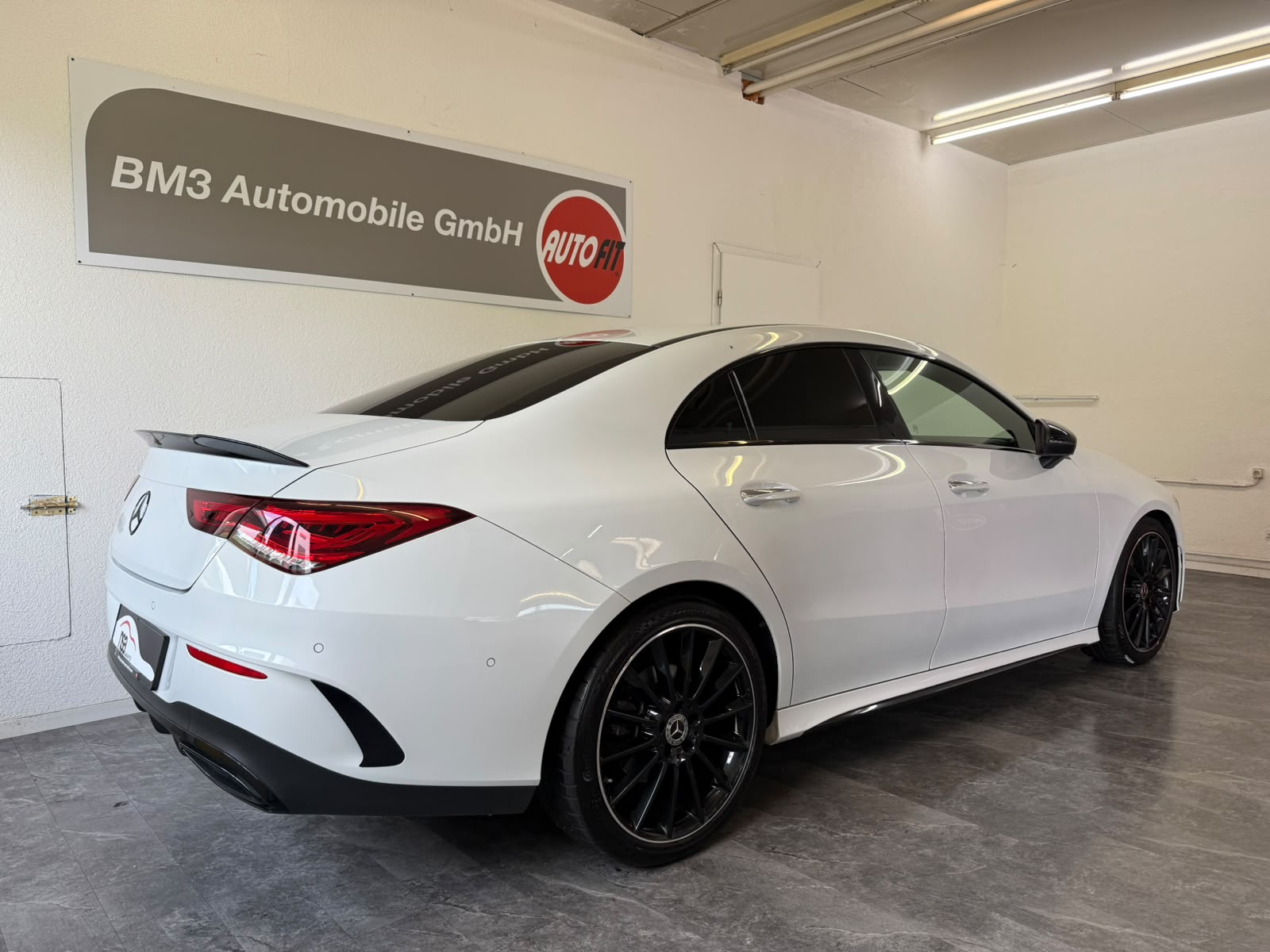 MERCEDES-BENZ CLA 220 AMG Line 7G-DCT 4Matic-image-6
