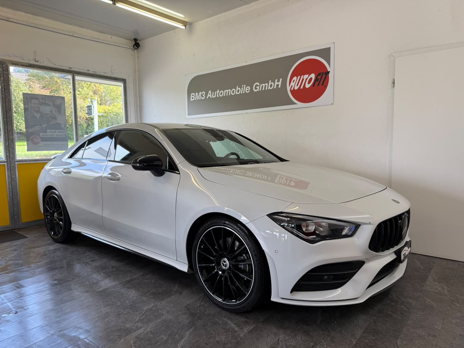 MERCEDES-BENZ CLA 220 AMG Line 7G-DCT 4Matic-image-7