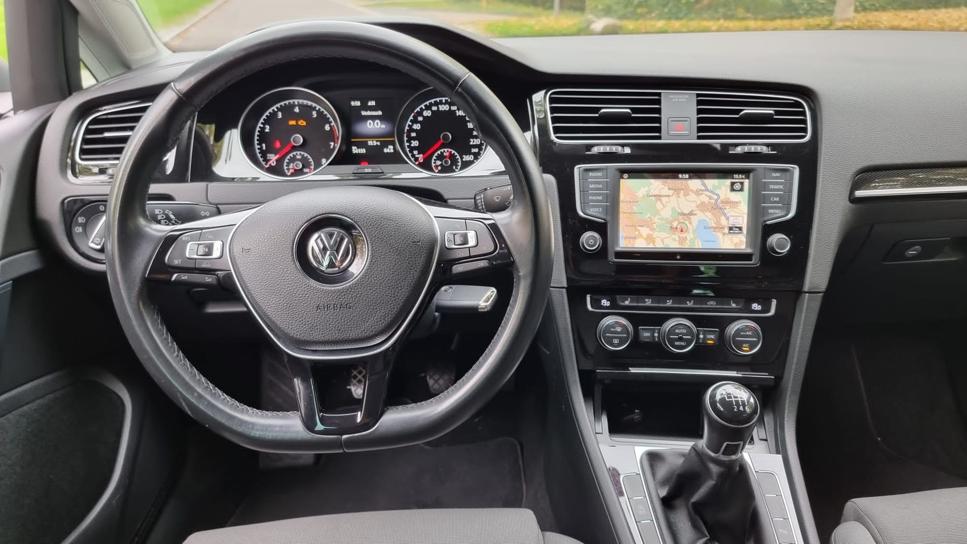 VW Golf 1.4 TSI Highline-image-9