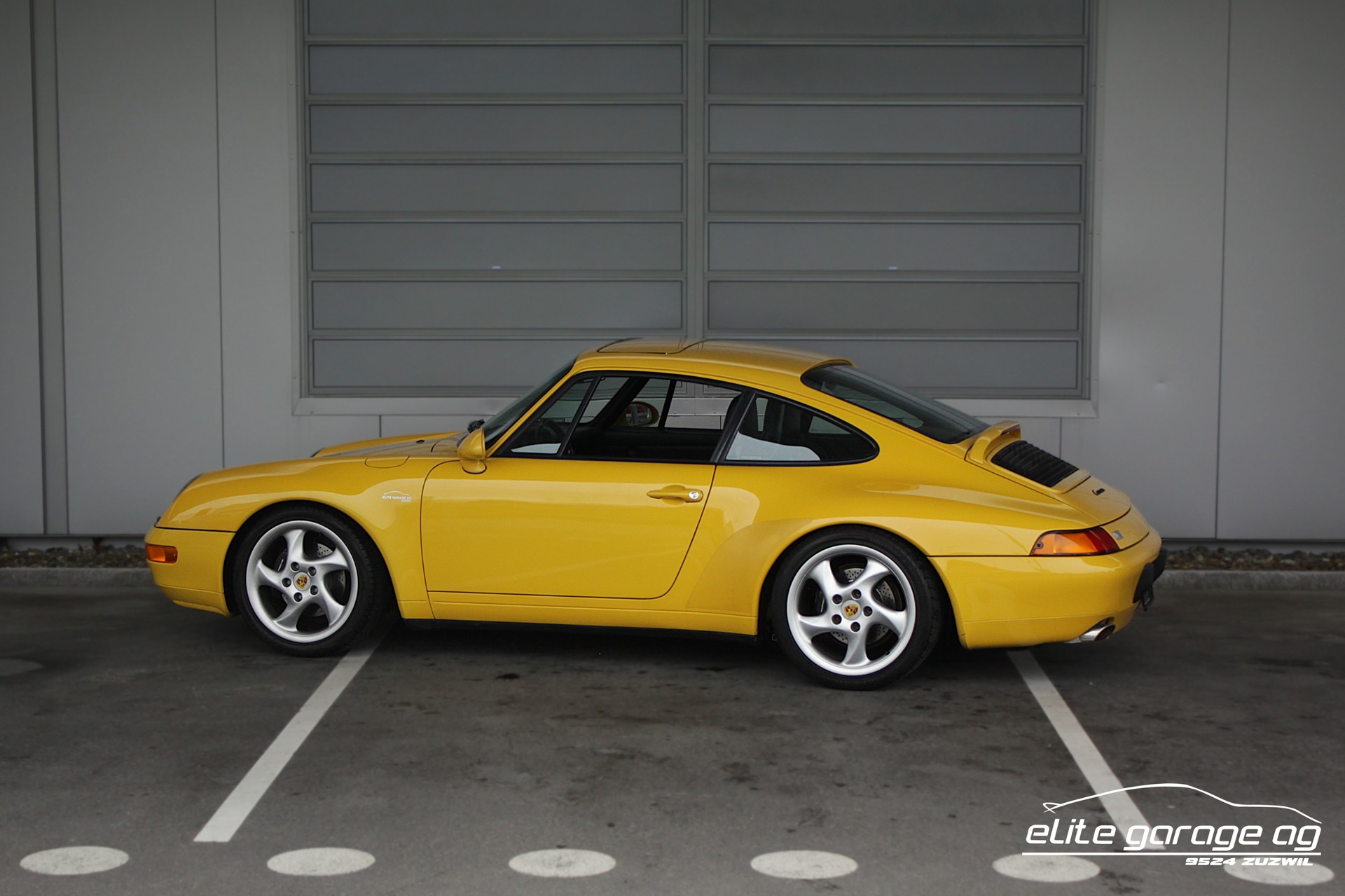 PORSCHE 911 Carrera 2 Coupé HANDSCHALTER-image-2