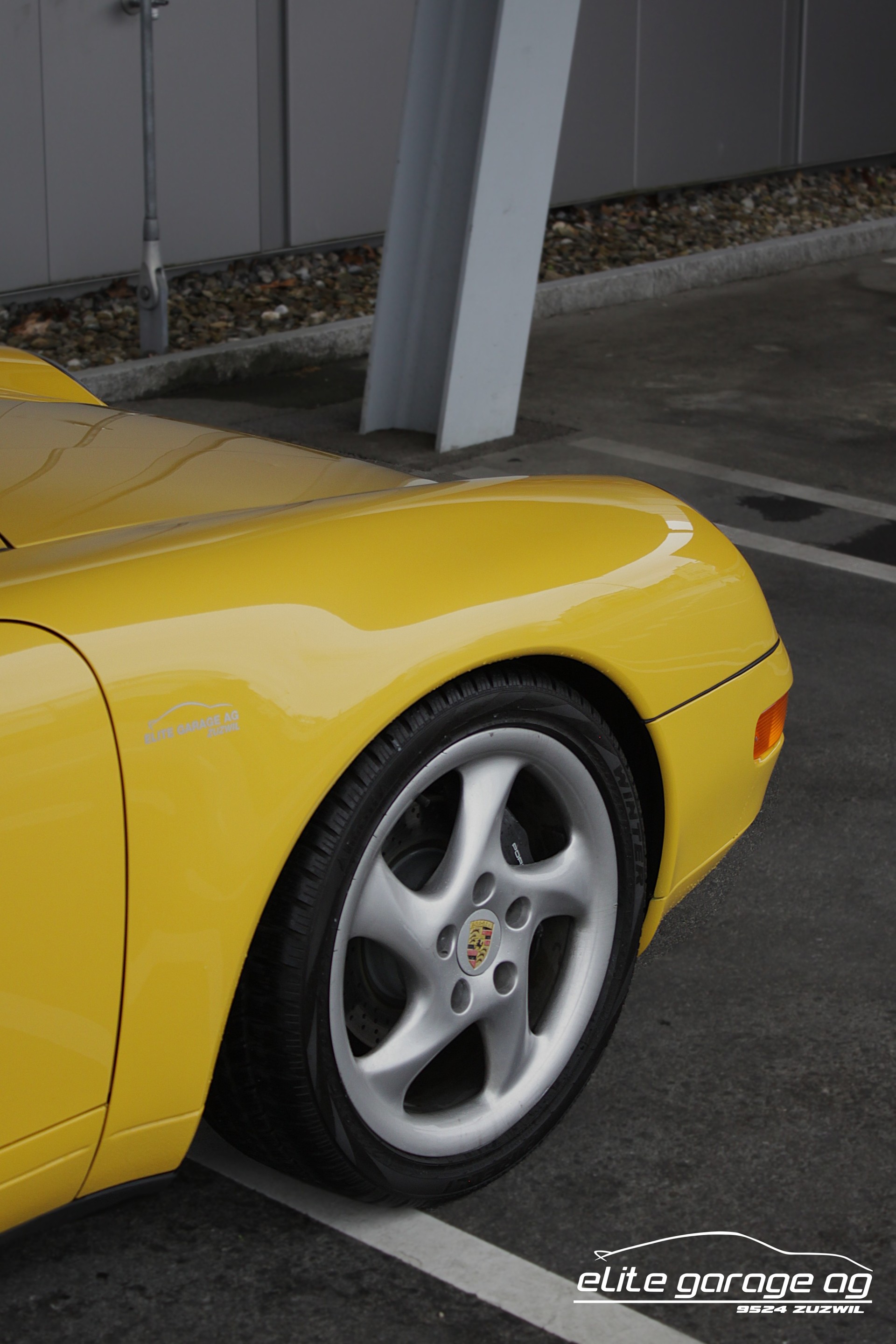 PORSCHE 911 Carrera 2 Coupé HANDSCHALTER-image-10