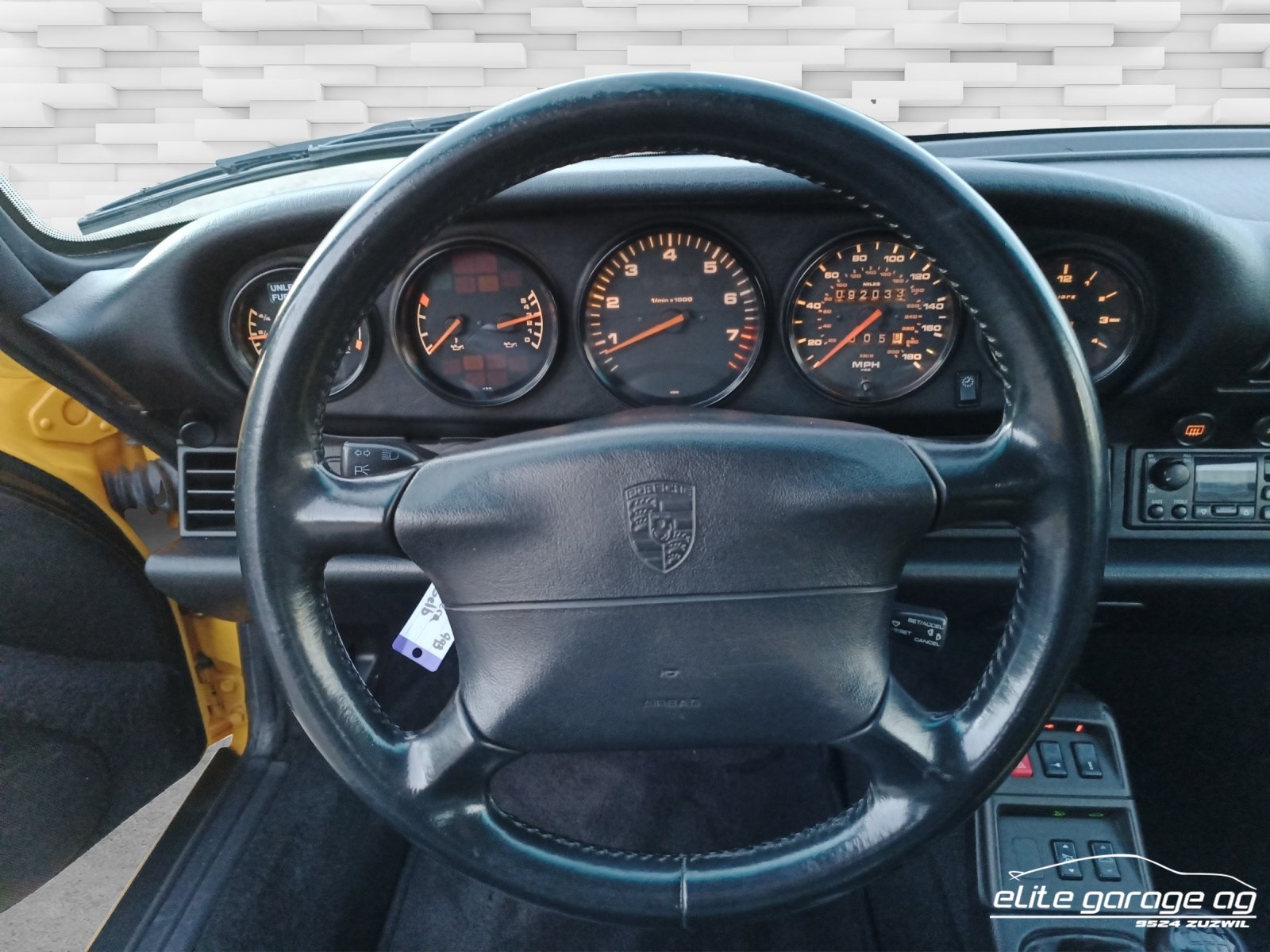 PORSCHE 911 Carrera-image-9