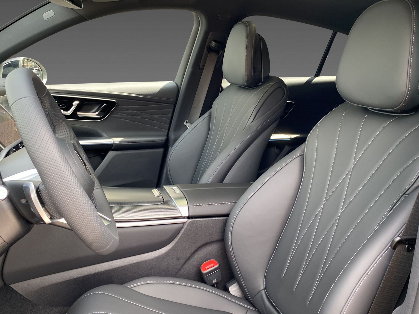 MERCEDES-BENZ GLC Coupe 200 AMG Line 4M-image-8